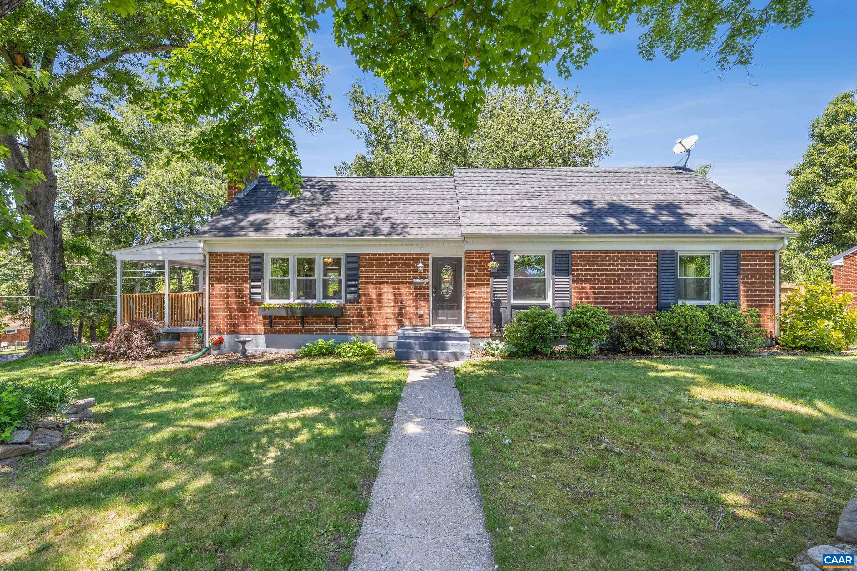 1317 RIDGE CIR, Waynesboro, VA 22980
