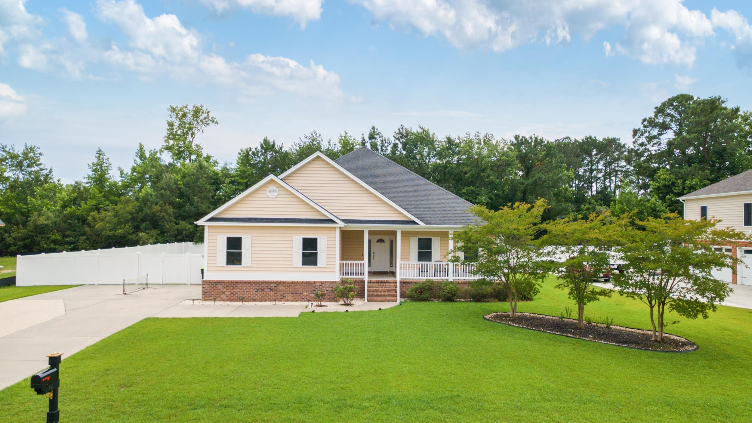 112 Pottery Landing Dr. Conway, SC 29527