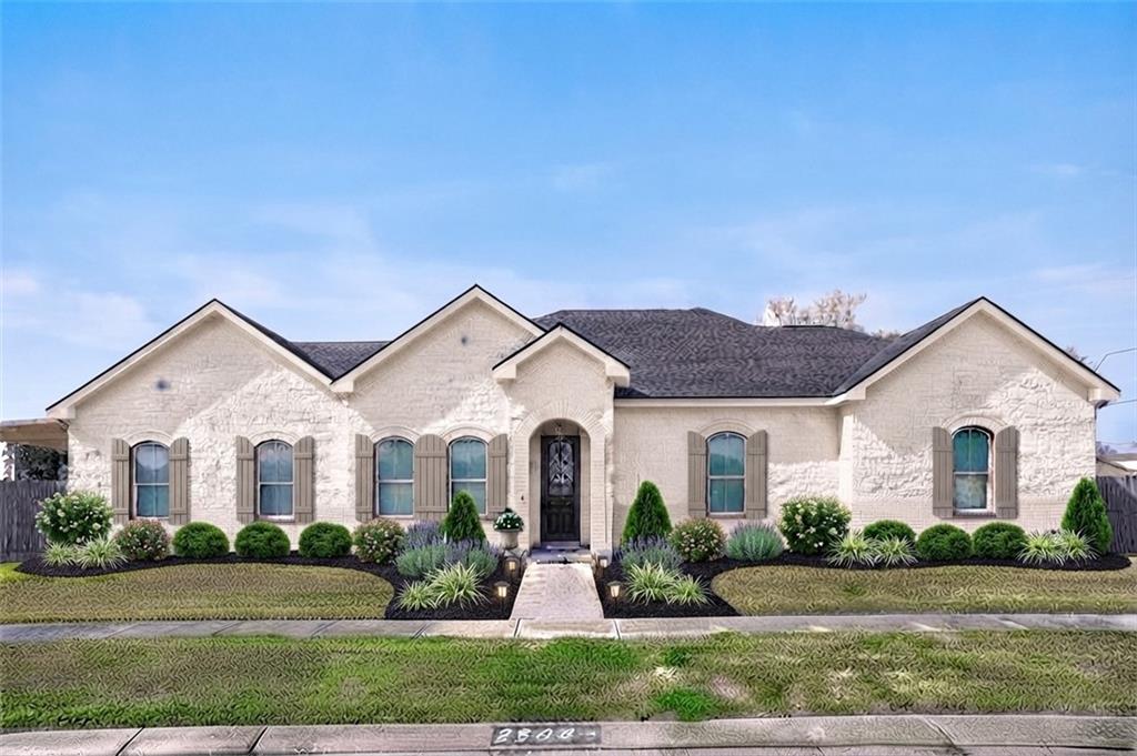 Photo 2 of Single family home for sale at 2504 Campagna Dr, Chalmette, LA 70043 | MLS# 2561645 | Listing updated on 2026-09-12
