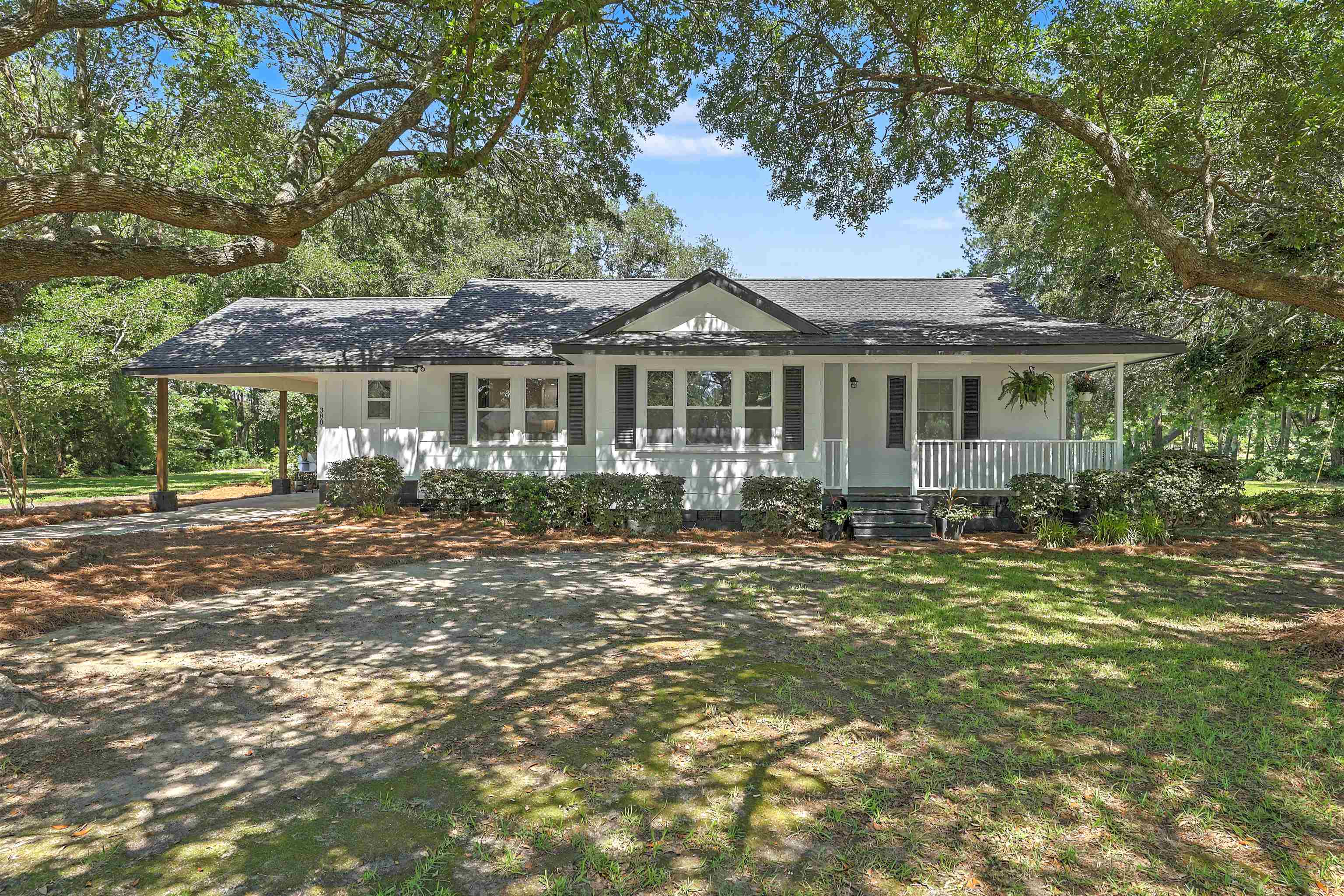 380 Morrisville Rd. Andrews, SC 29510