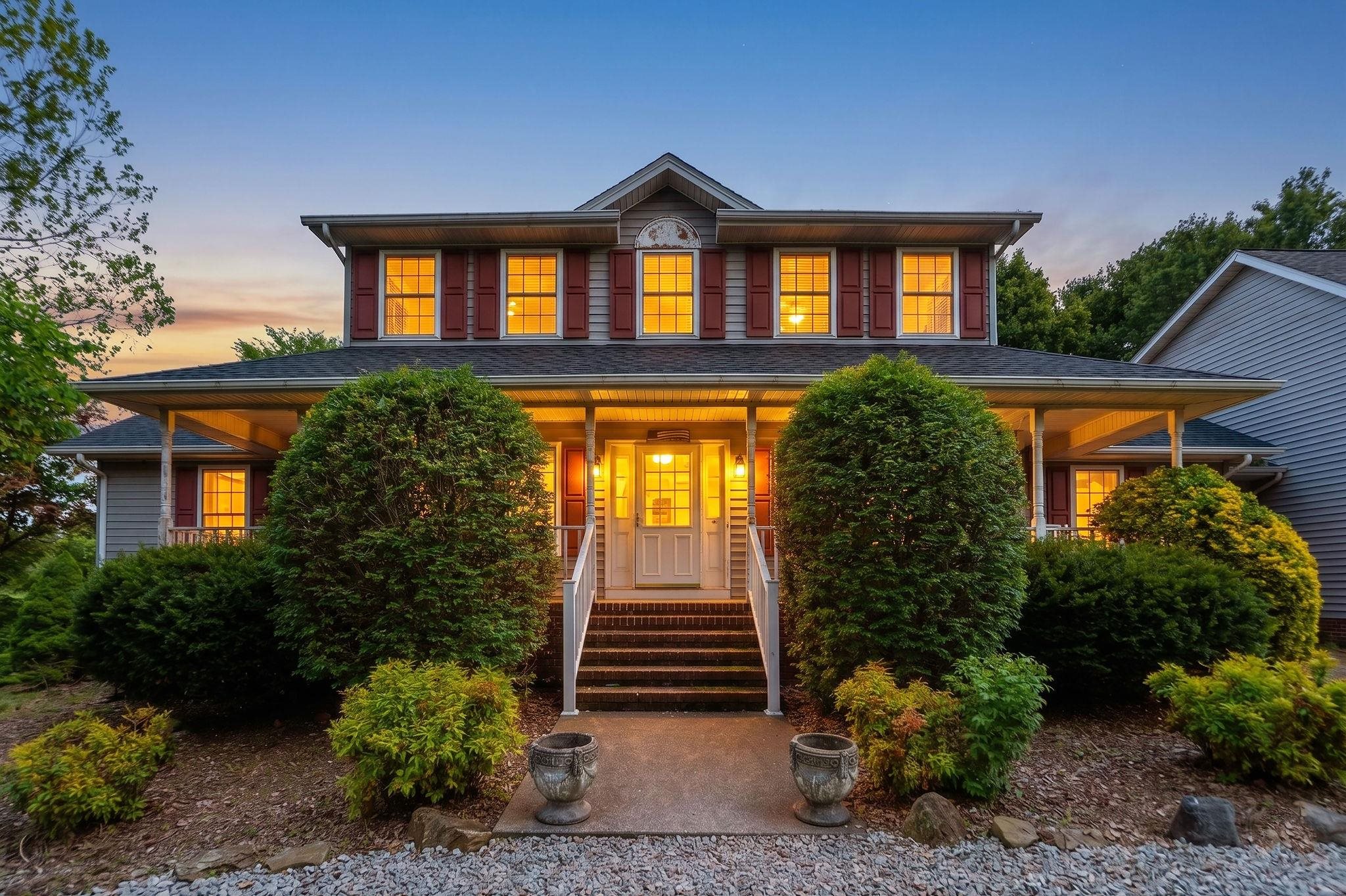 1057 ROCKFISH RD, Waynesboro, VA 22980