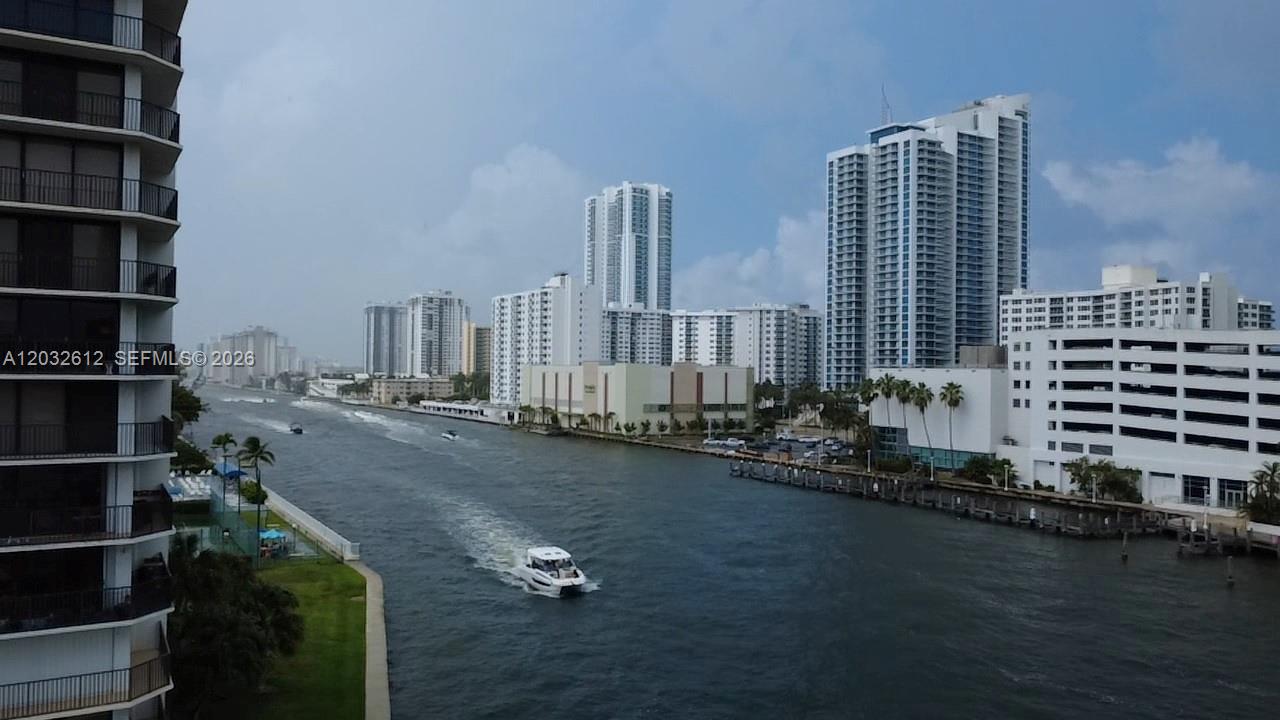 Towers Of Oceanview East