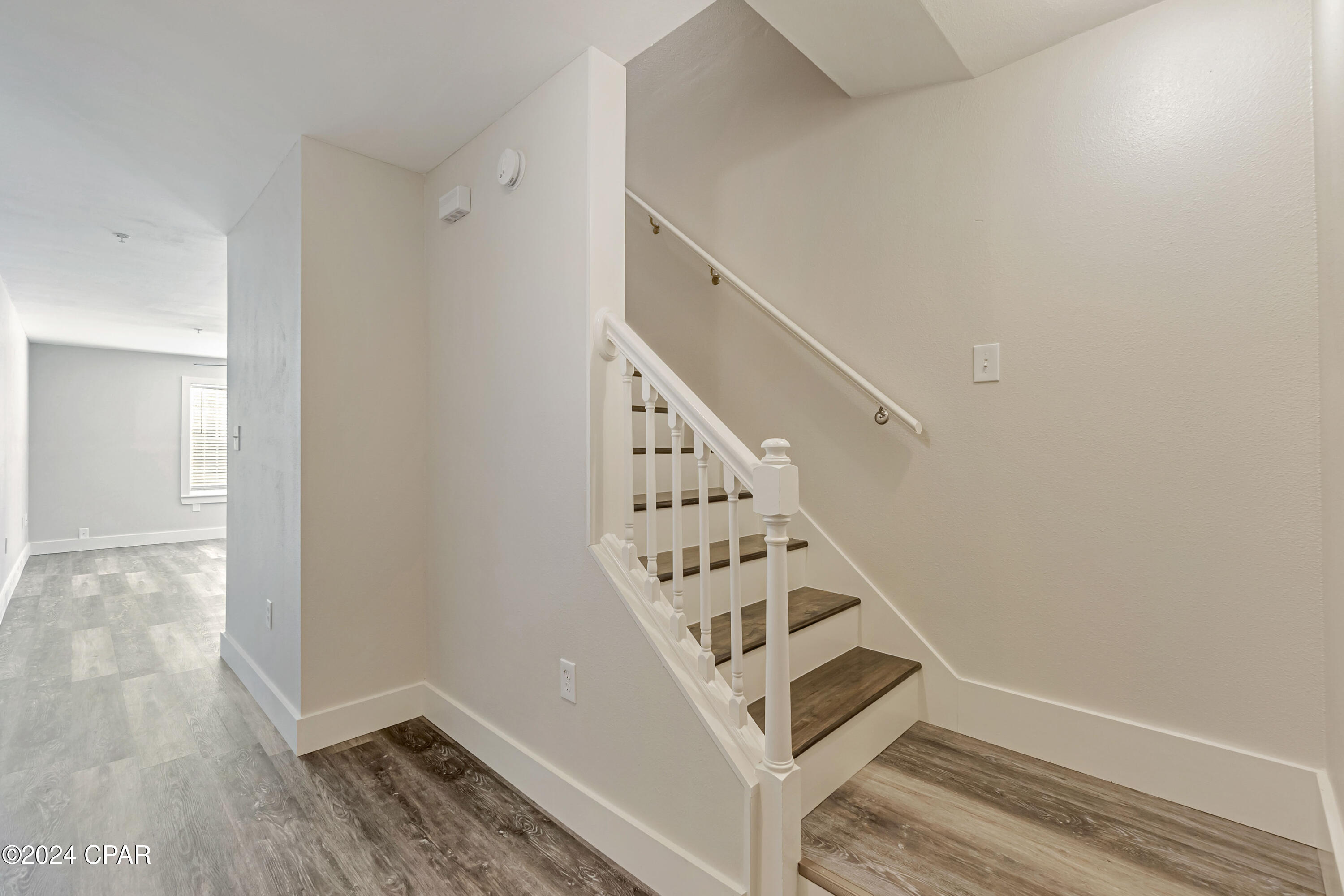 Photo 4 of Townhouse for sale at 105 Swaying Pine Ct, Crestview, FL 32539 | MLS# 790946 | Listing updated on 2026-09-04