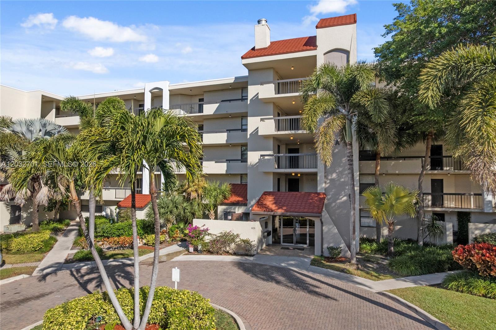 Lavers Resort & Racquet C