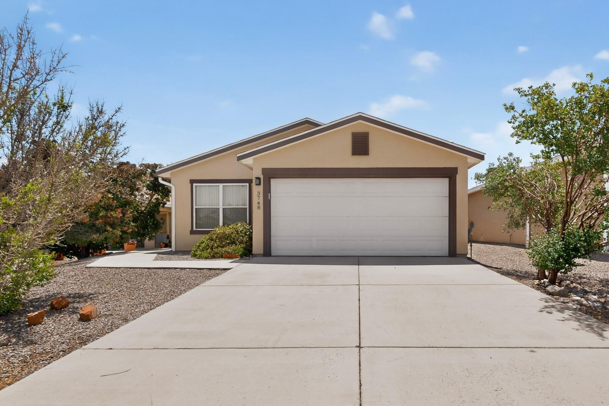 2nd image of 3748 Rancher Loop Ne, Rio Rancho, NM 87144 | MLS# 1105091