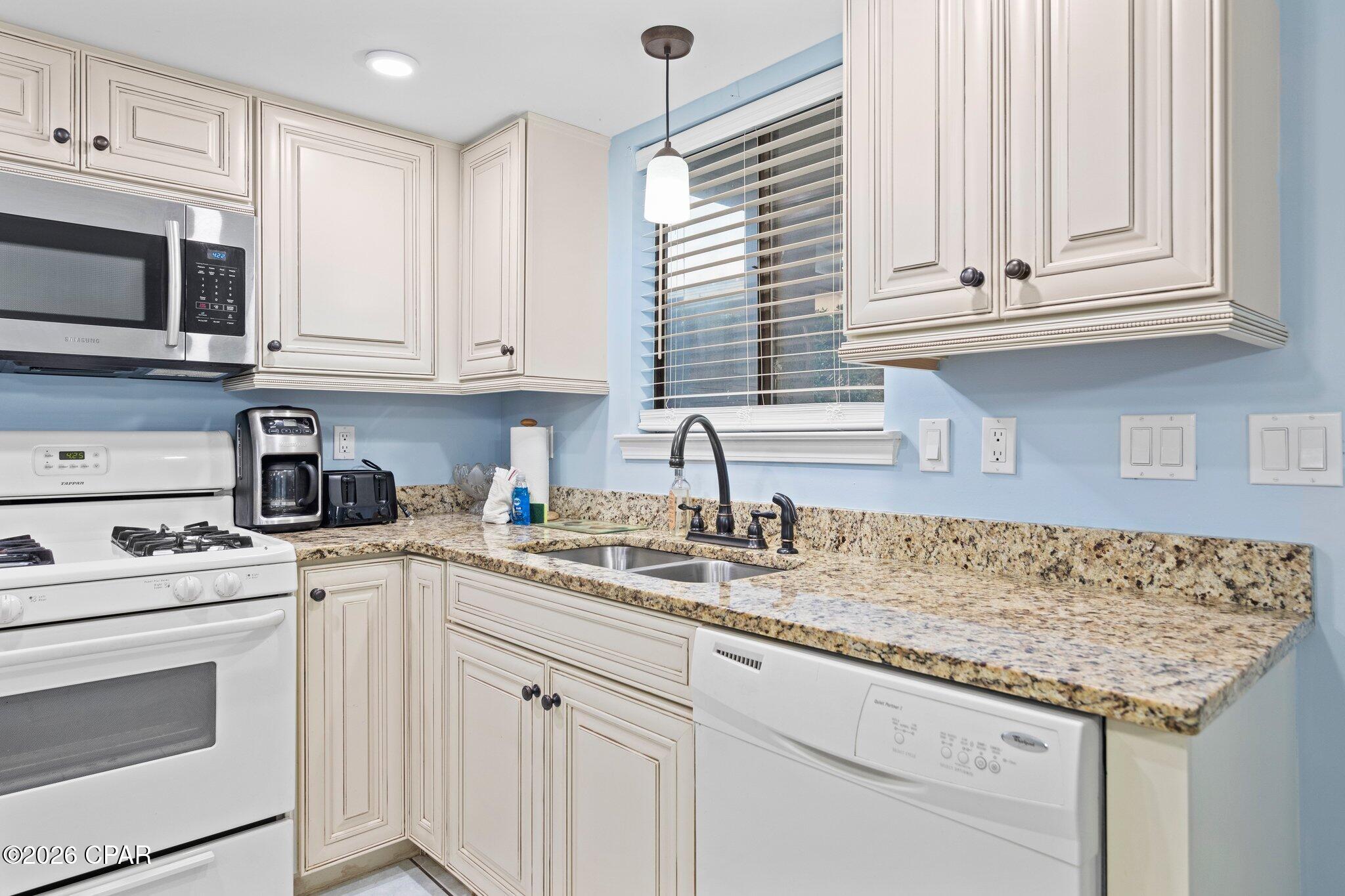 103 W Leslie Lane, Panama City Beach, FL 32407 thumbnail, photo 13 of 37