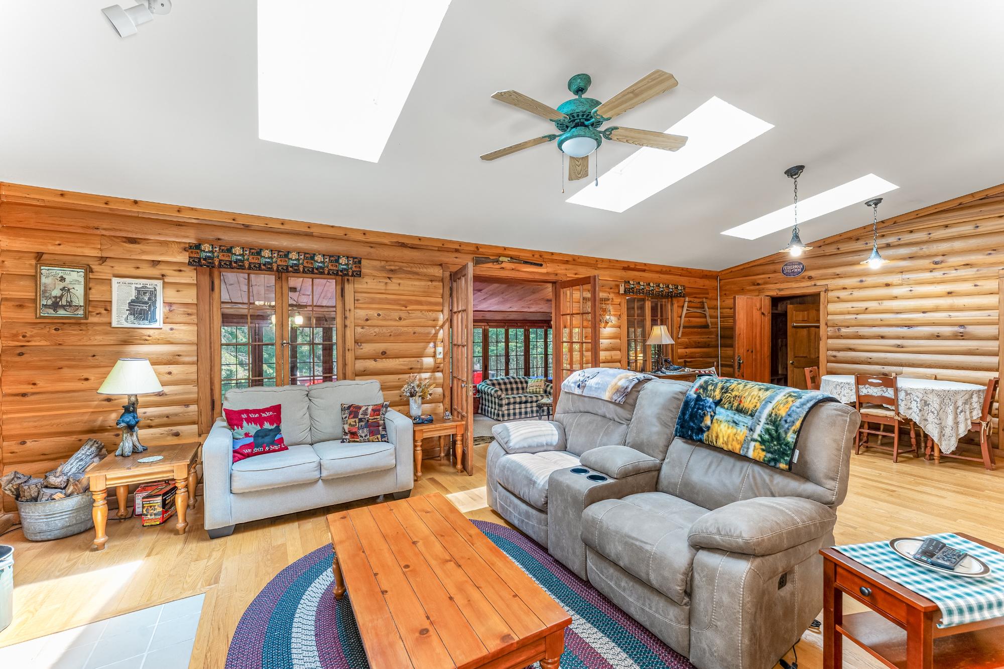 Perch Lake ER Property 1210 Deer Trail Ln Photo 19