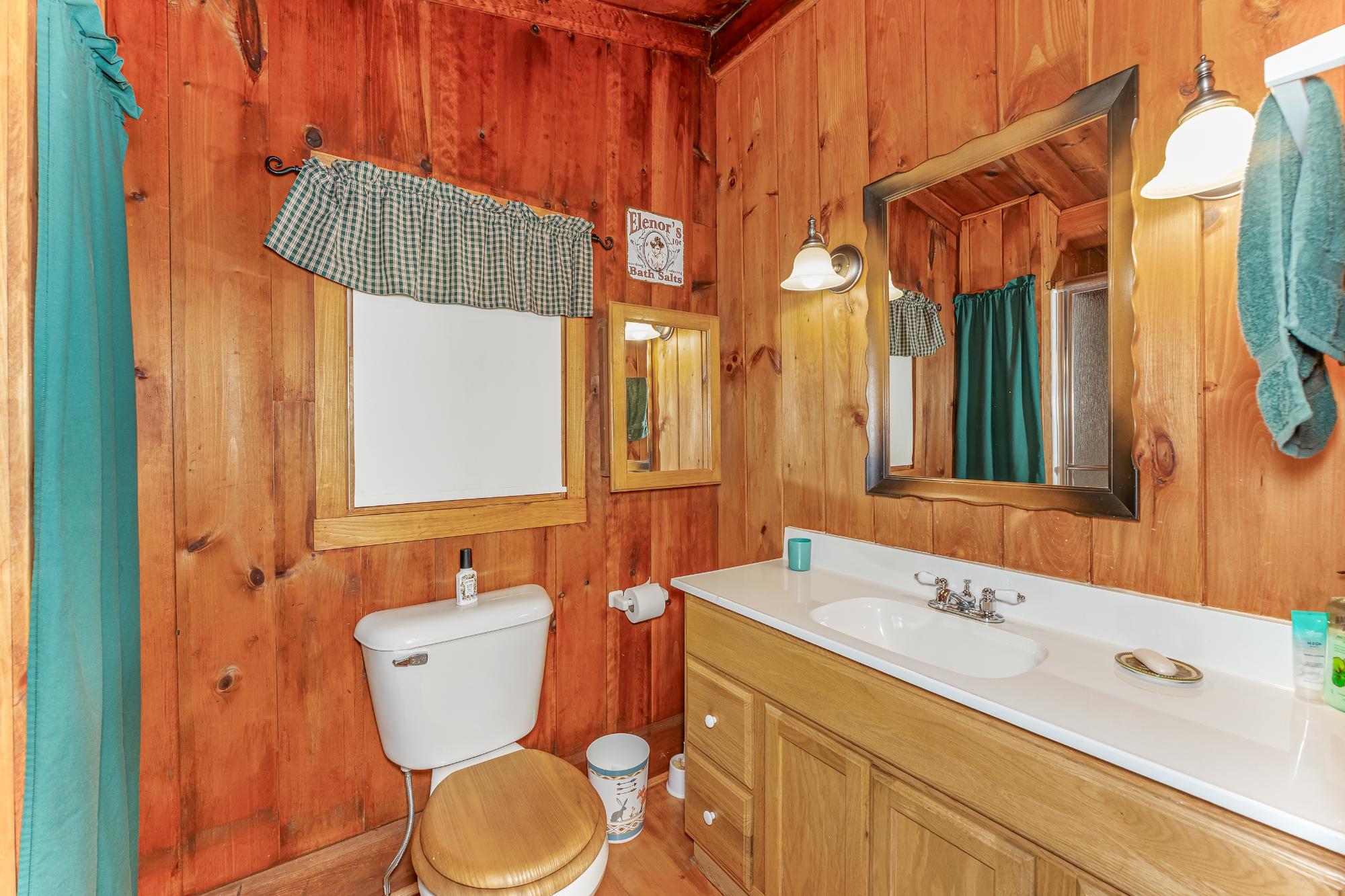 Perch Lake ER Property 1210 Deer Trail Ln Photo 24