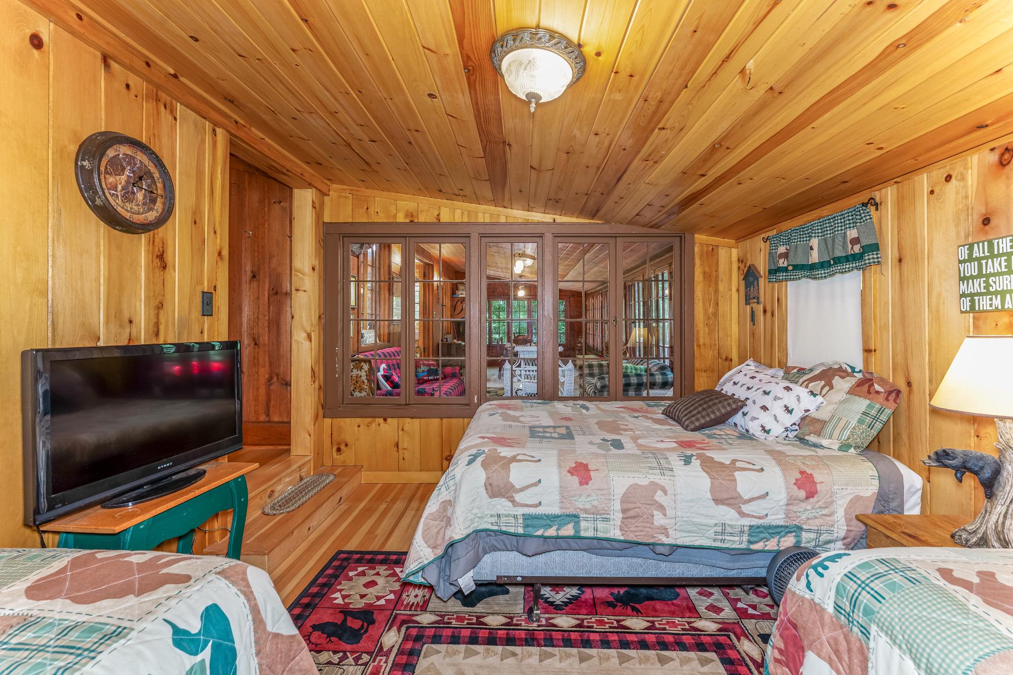 Perch Lake ER Property 1210 Deer Trail Ln Photo 27