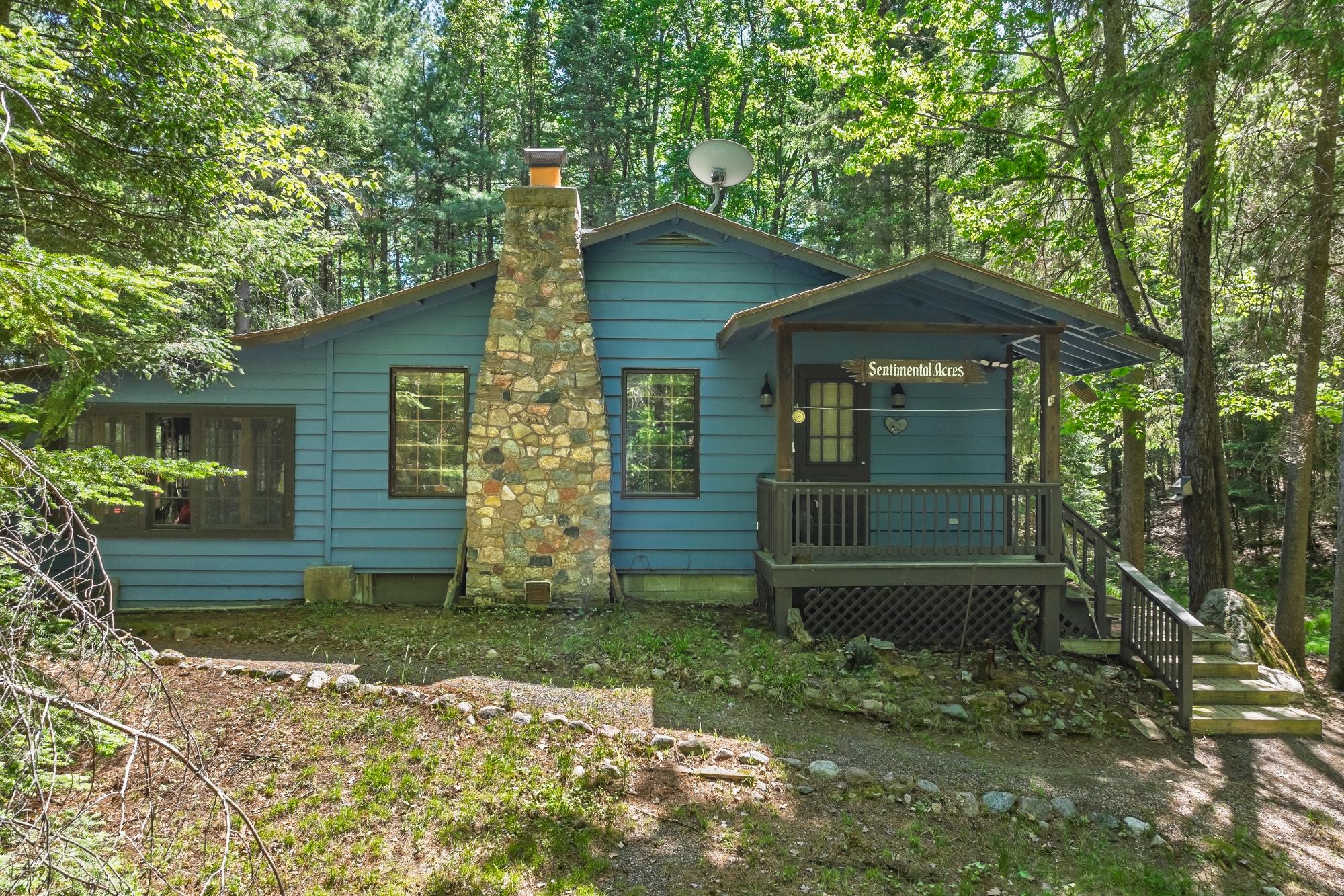 Perch Lake ER Property 1210 Deer Trail Ln Photo 4