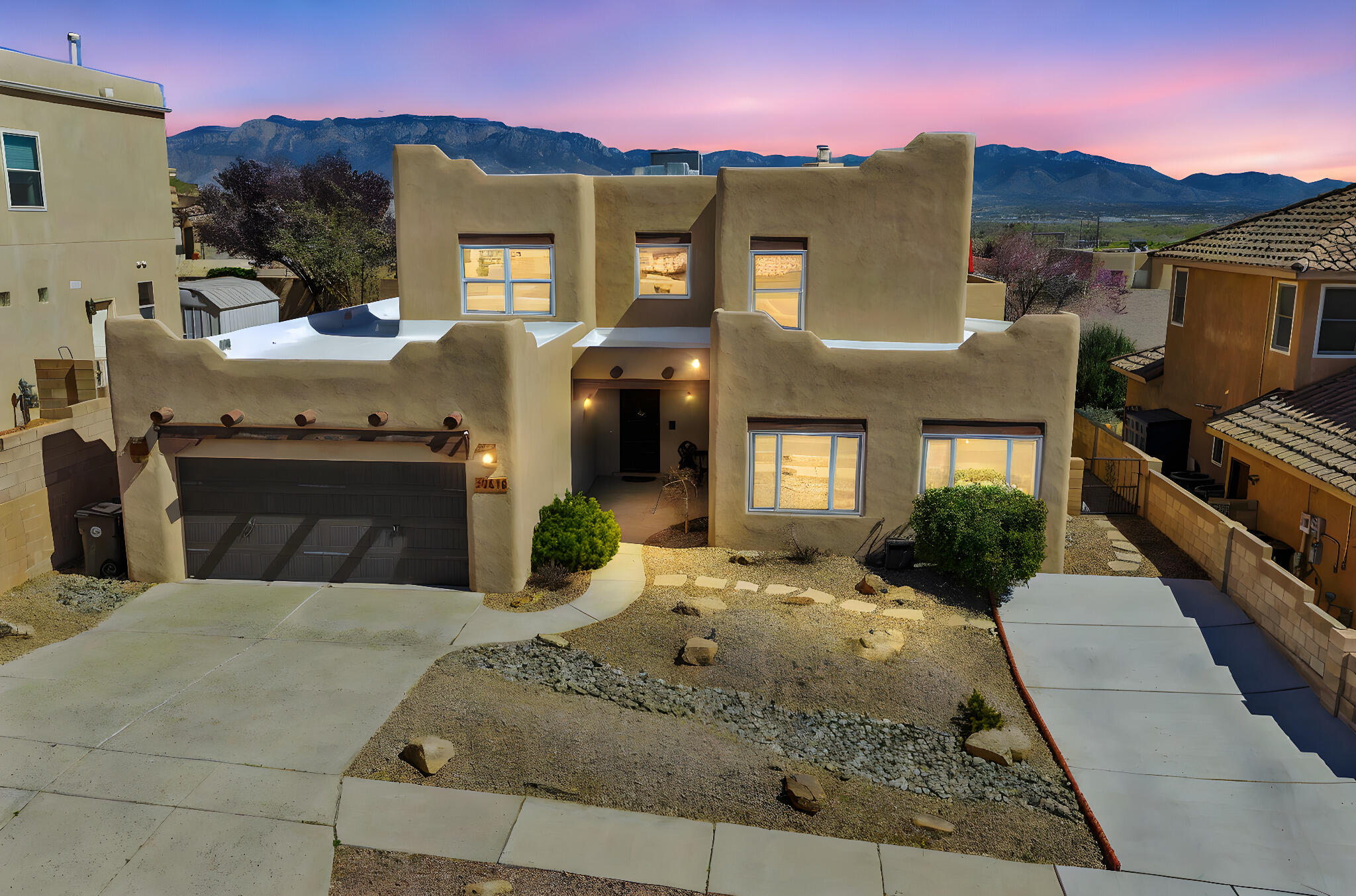 9816 Buckeye Street NW Albuquerque, NM 87114