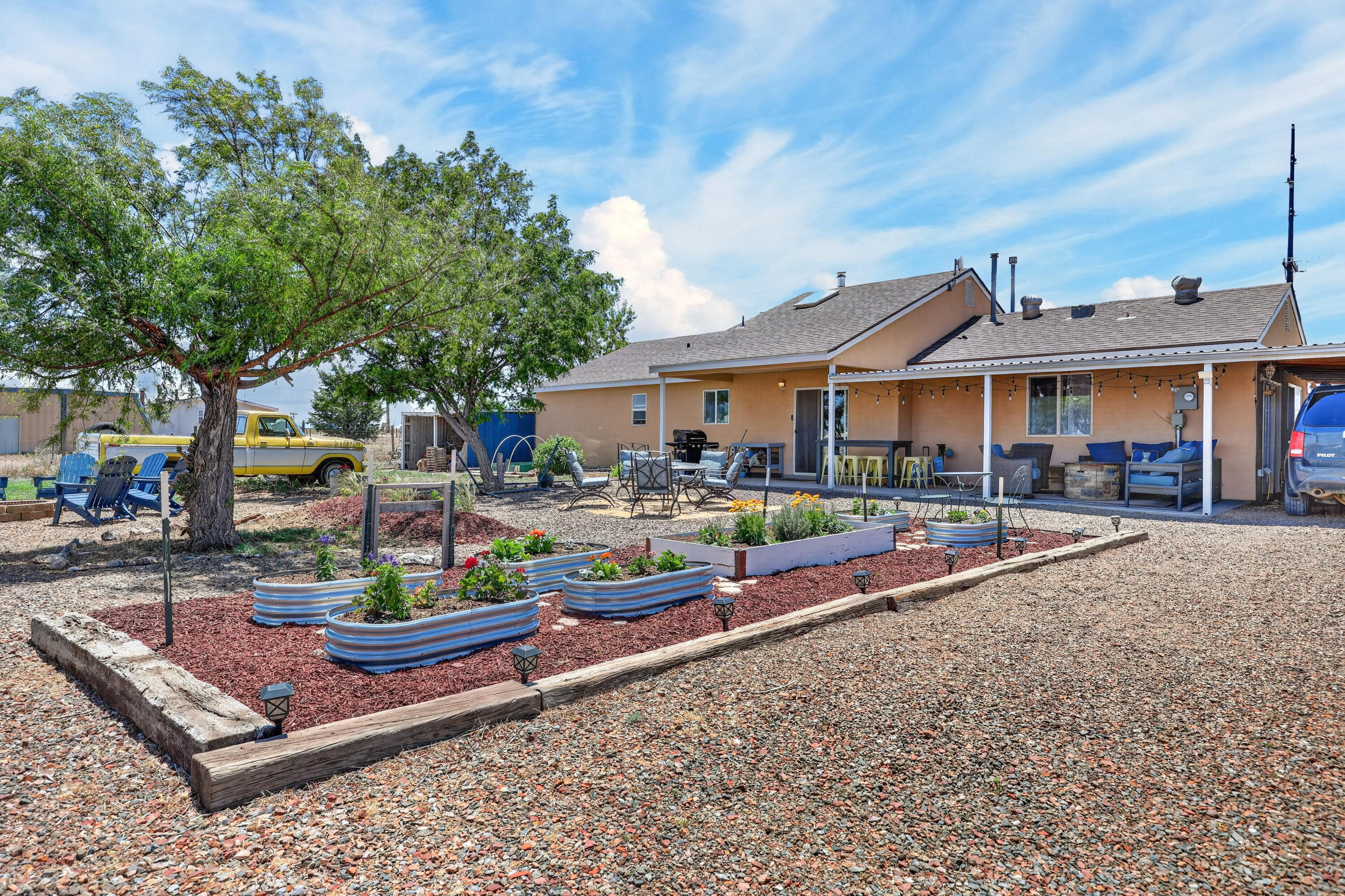 Homes for sale in Edgewood, NM | 4 Starlight Acres Dr, Edgewood, NM 87015 | MLS# 1105192