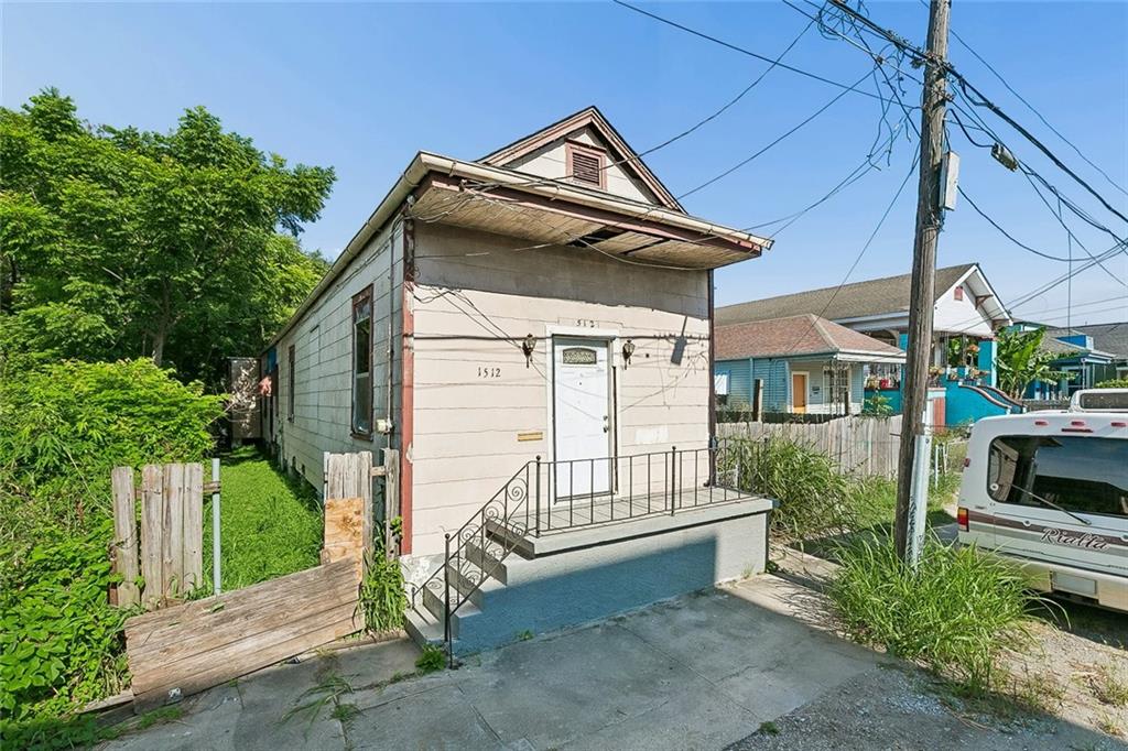 2nd image of 1512 Arts St, New Orleans, LA 70117 | MLS# 2562306