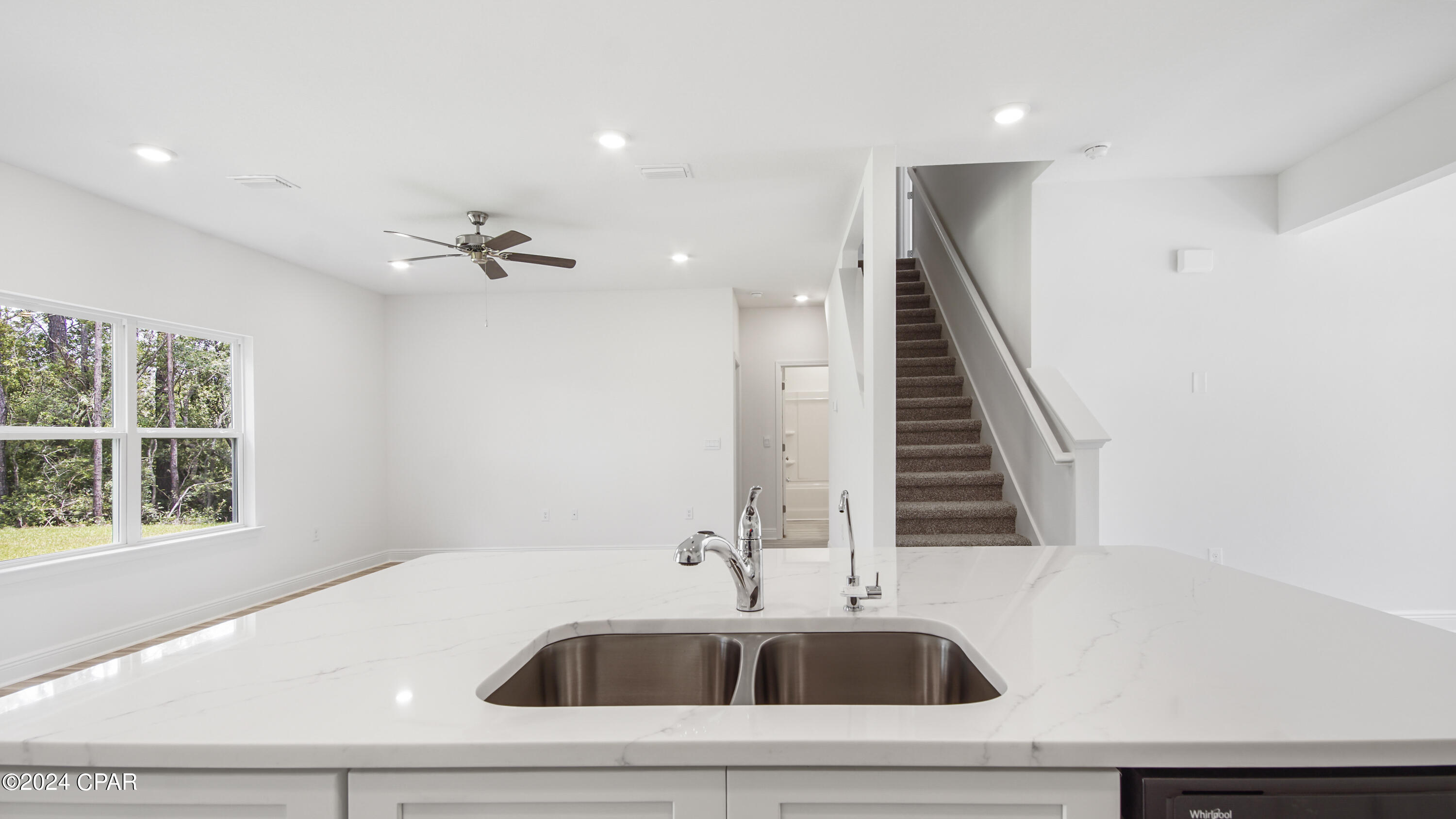 566 Hancock Way, Panama City Beach, FL 32413 thumbnail, photo 12 of 48