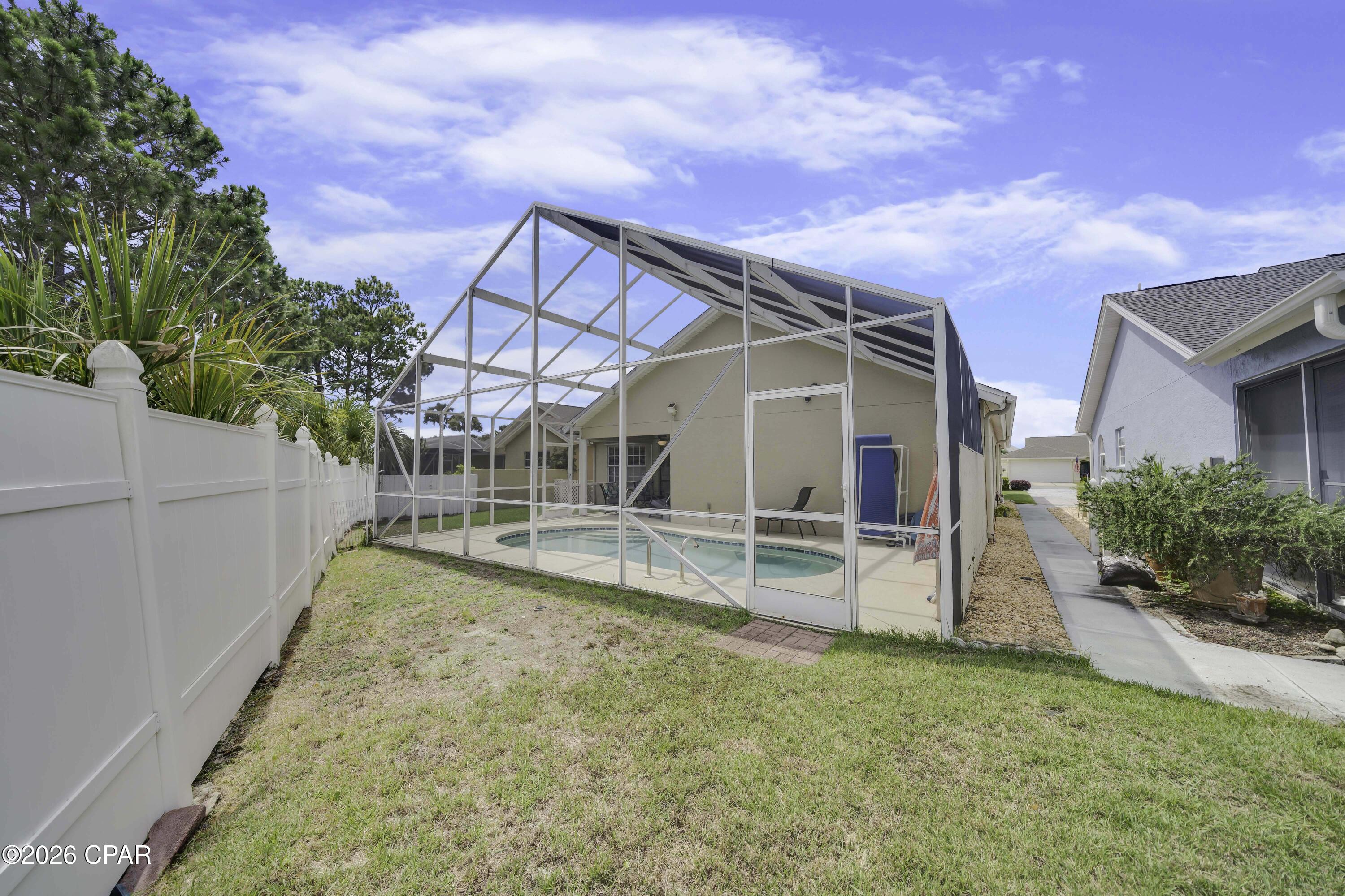 255 S Glades Trail