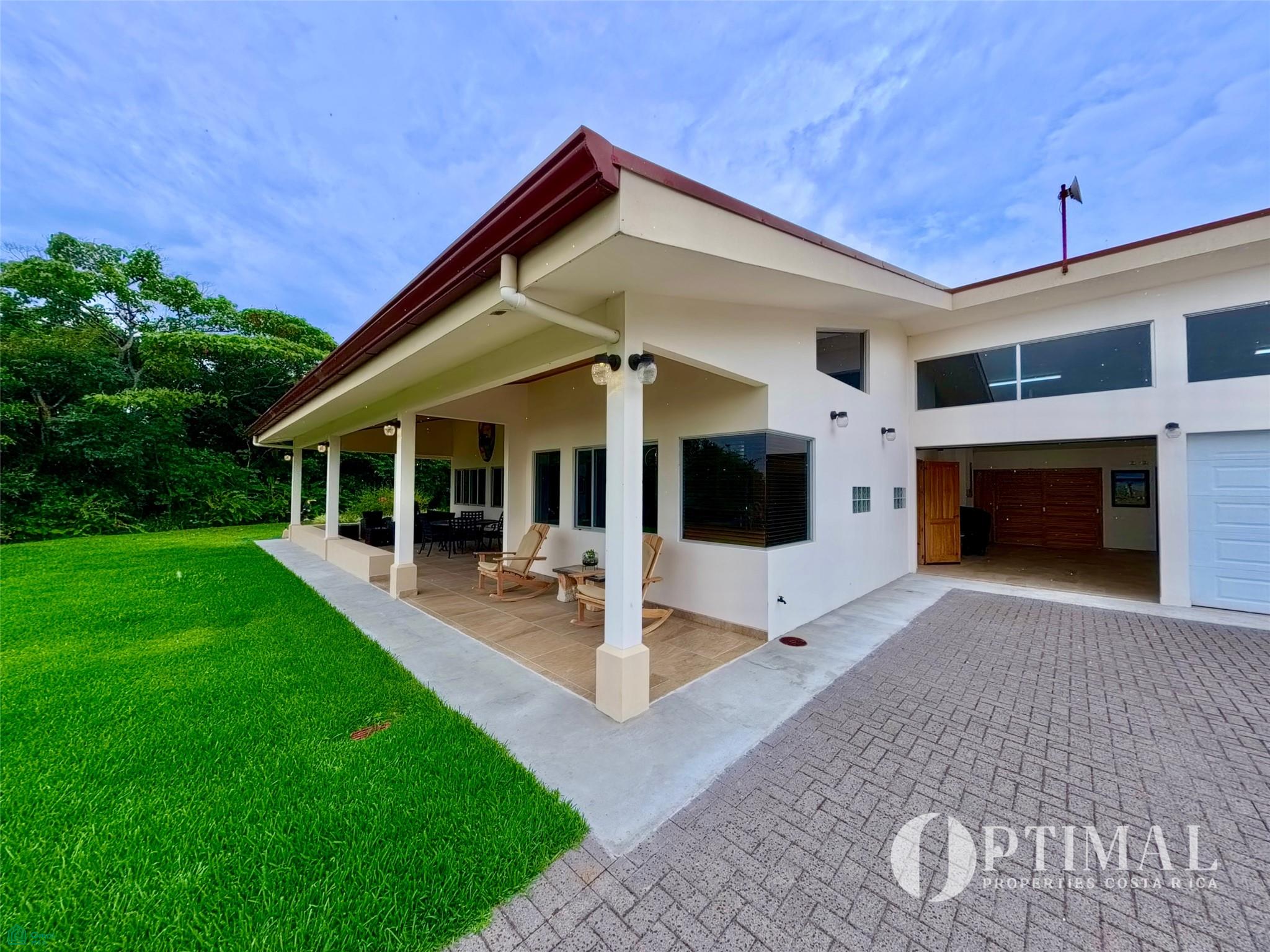 2 bed Condo For Rent in Grecia, Alajuela - 1
