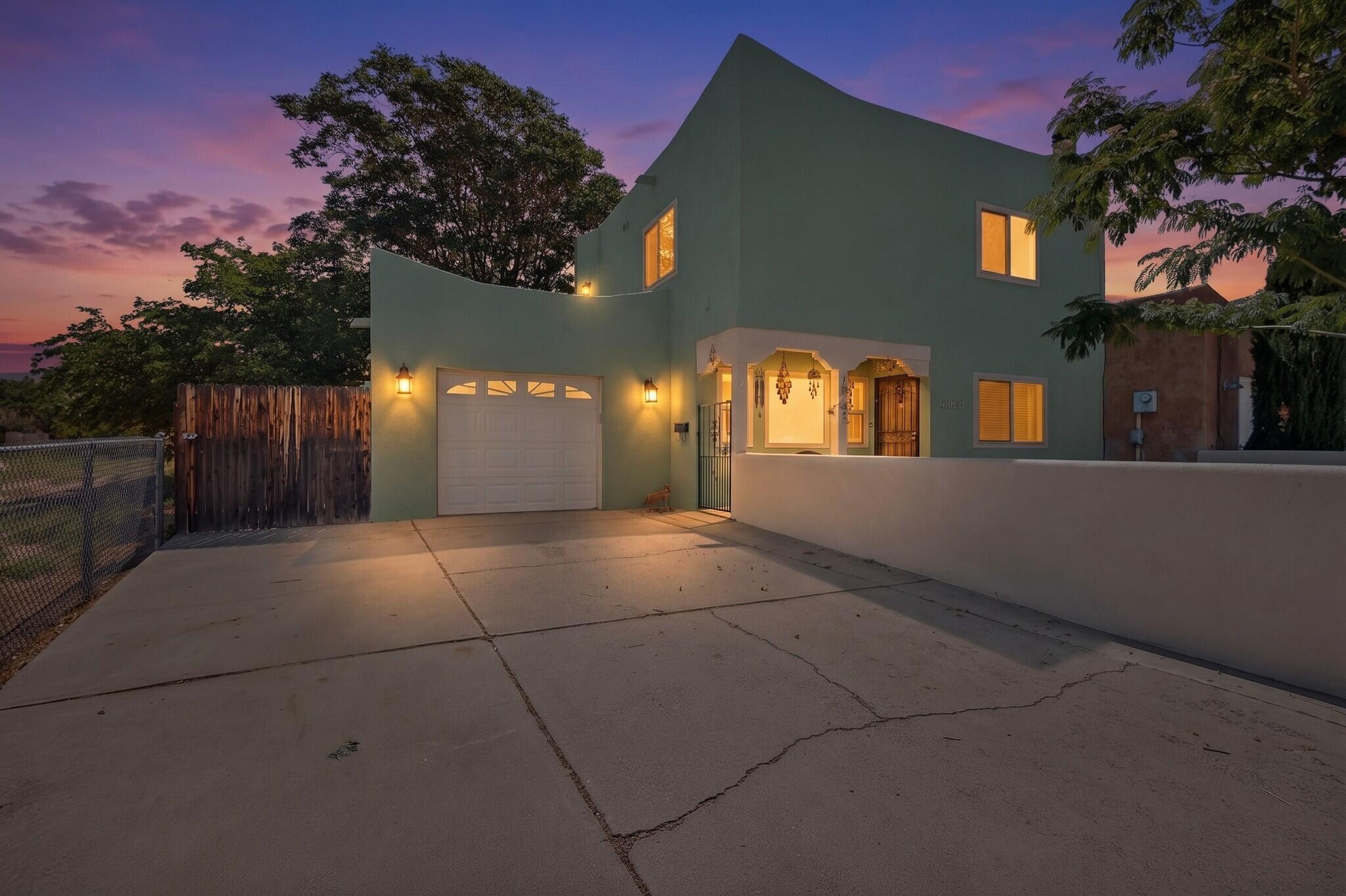 1648 Moon Street, Albuquerque NM 87112