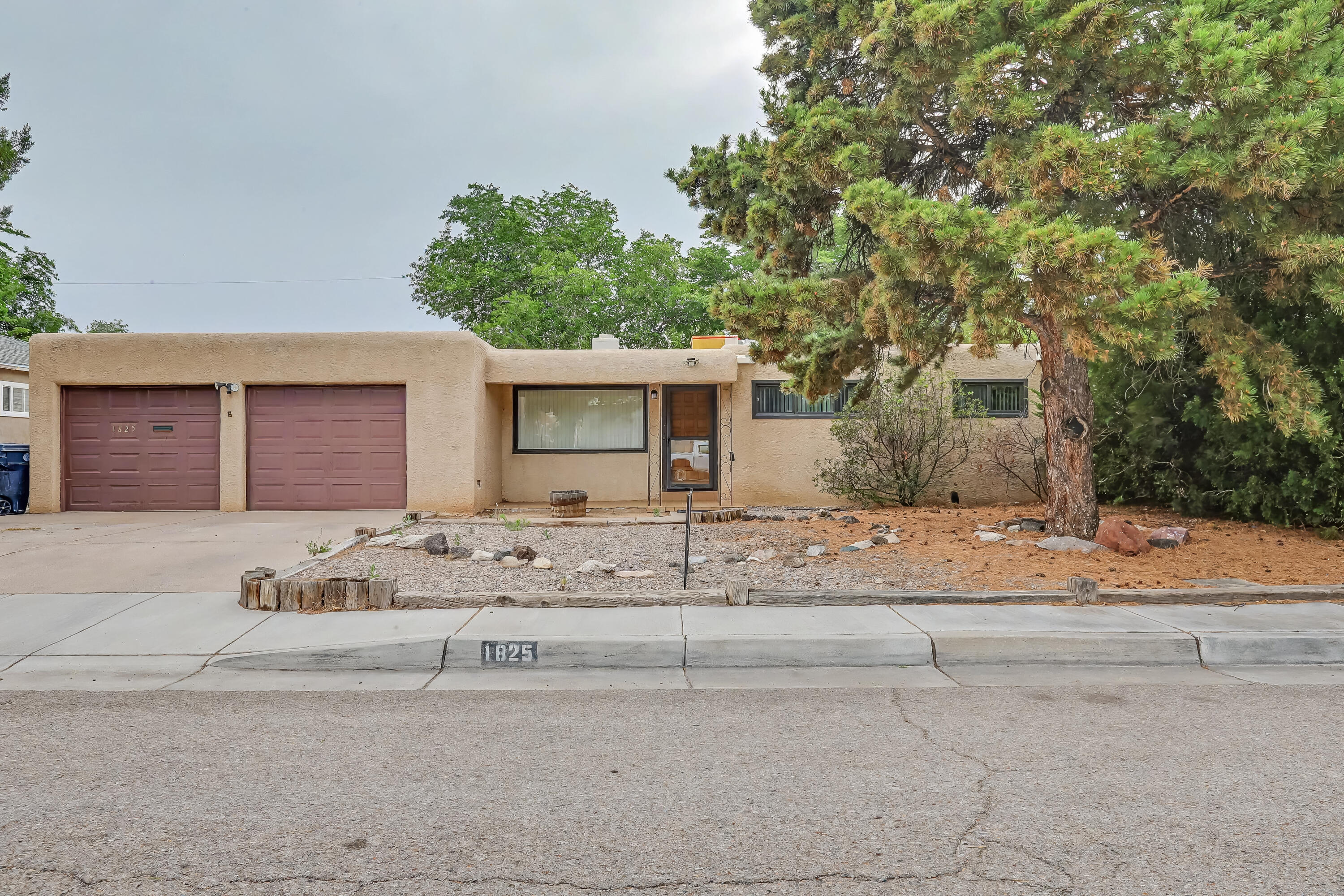 1825 Propps Street NE, Albuquerque