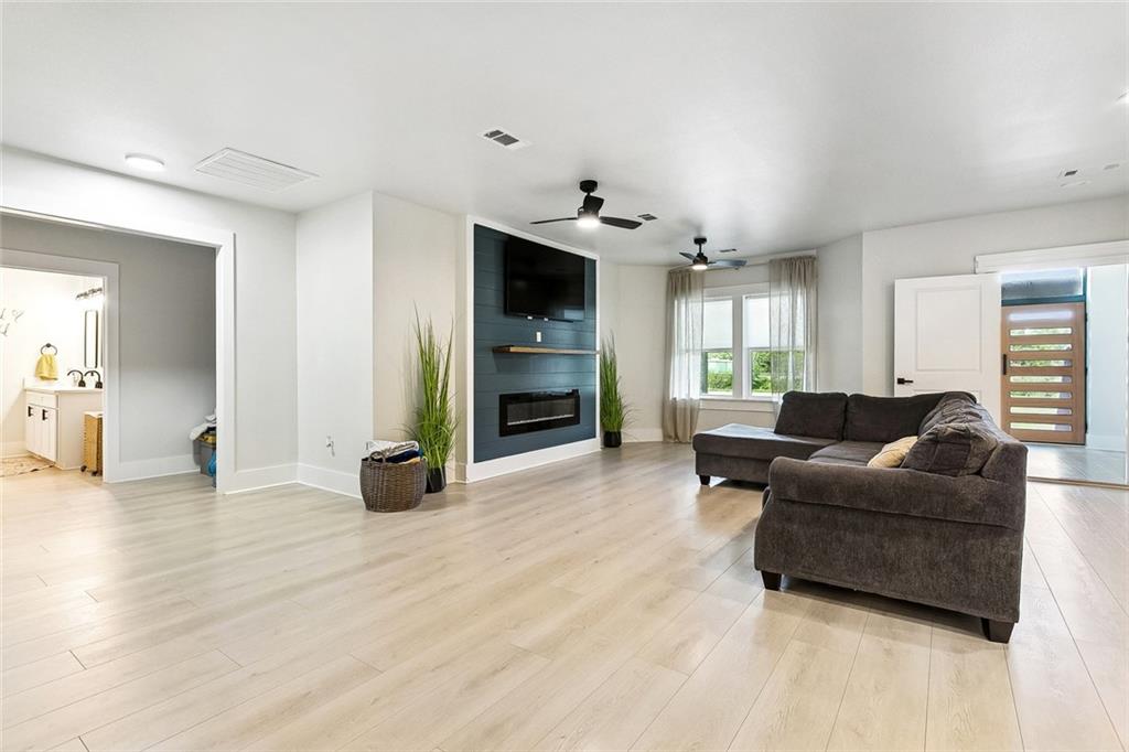 4th image of 676 E Railroad Ave, Independence, LA 70443 | MLS# 2562565