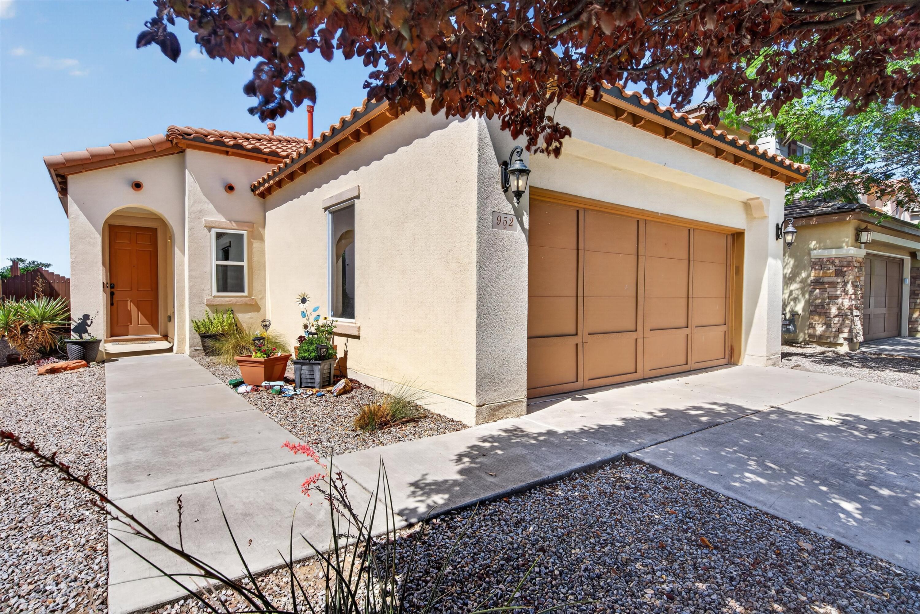 952 Waterfall Drive, Rio Rancho NM 87144