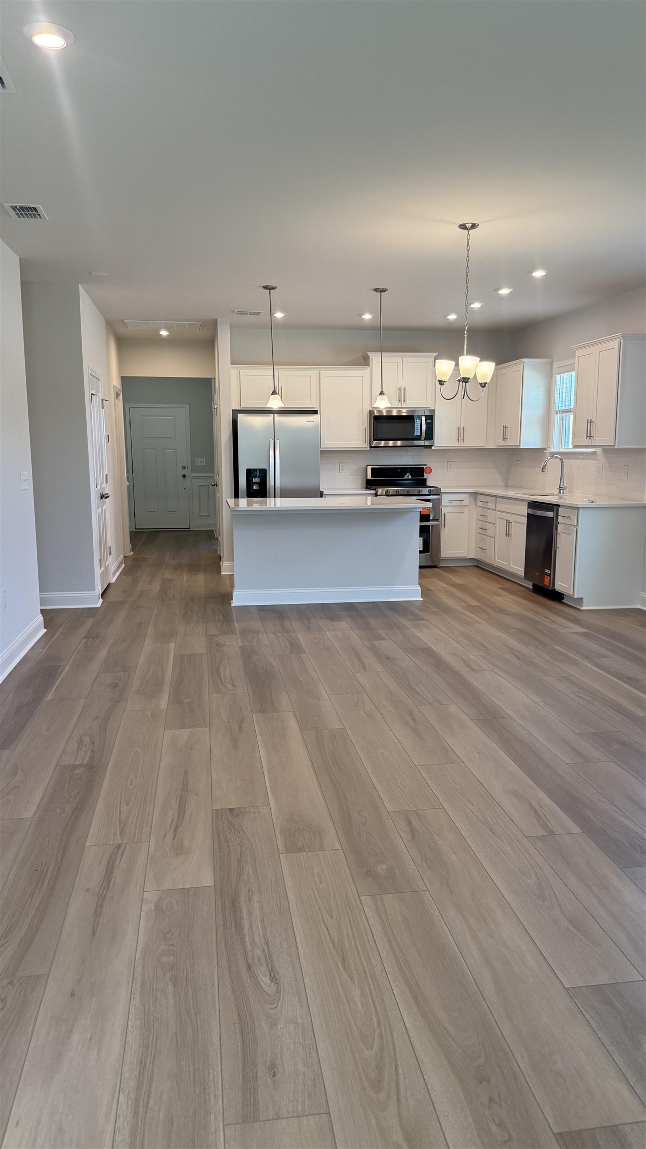 Photo 3 of Sale Pending at 693 Palm Bay Dr, Myrtle Beach, SC 29588 | MLS# 2614982 | Listing updated on 2026-10-10
