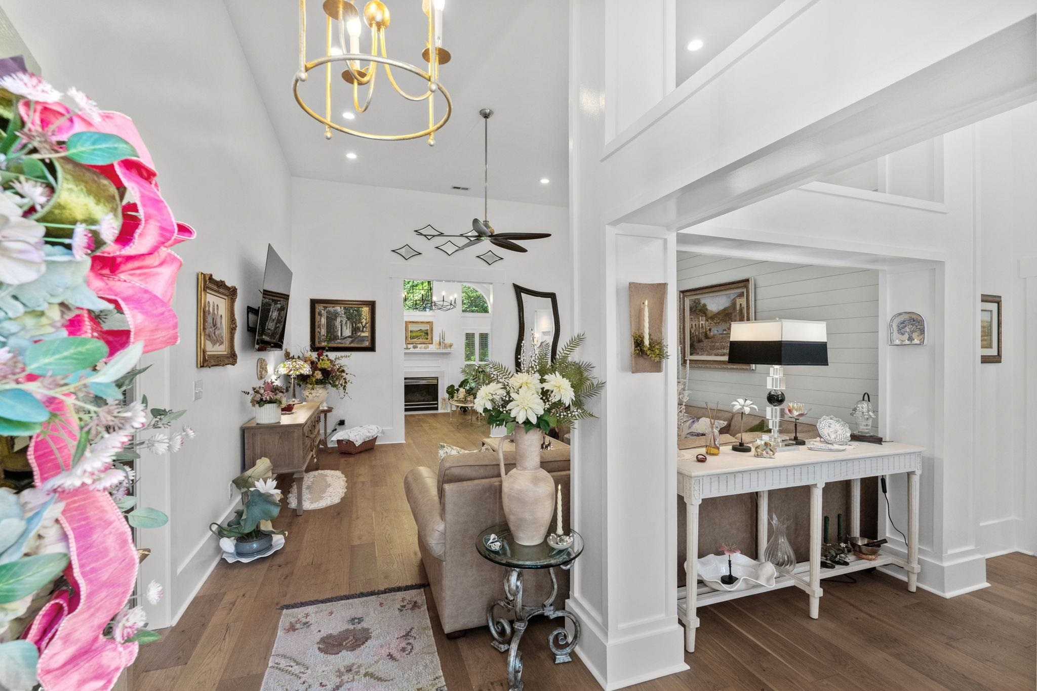 2615004 | Photo 54
