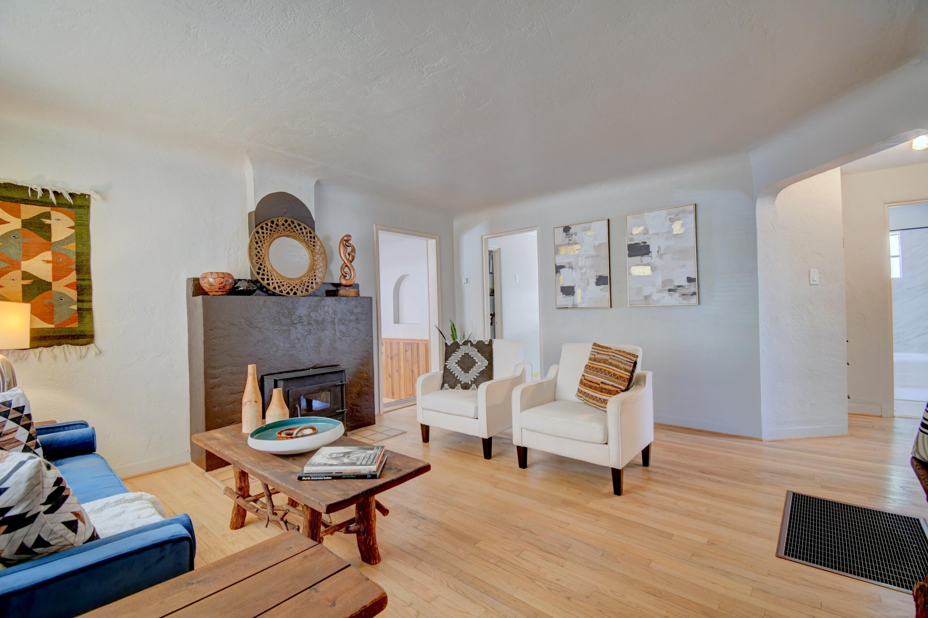 1515 Hermosa Drive SE, Albuquerque