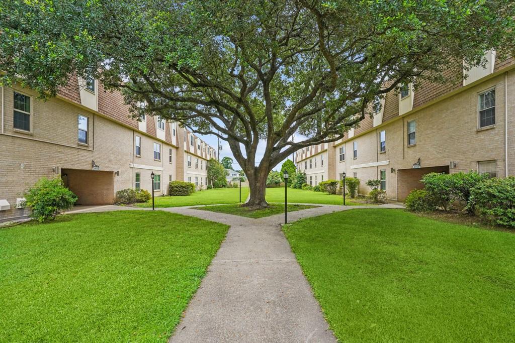 Photo 2 of Sale Pending at 2708 Whitney Pl #812, Metairie, LA 70002 | MLS# 2562786 | Listing updated on 2026-09-08