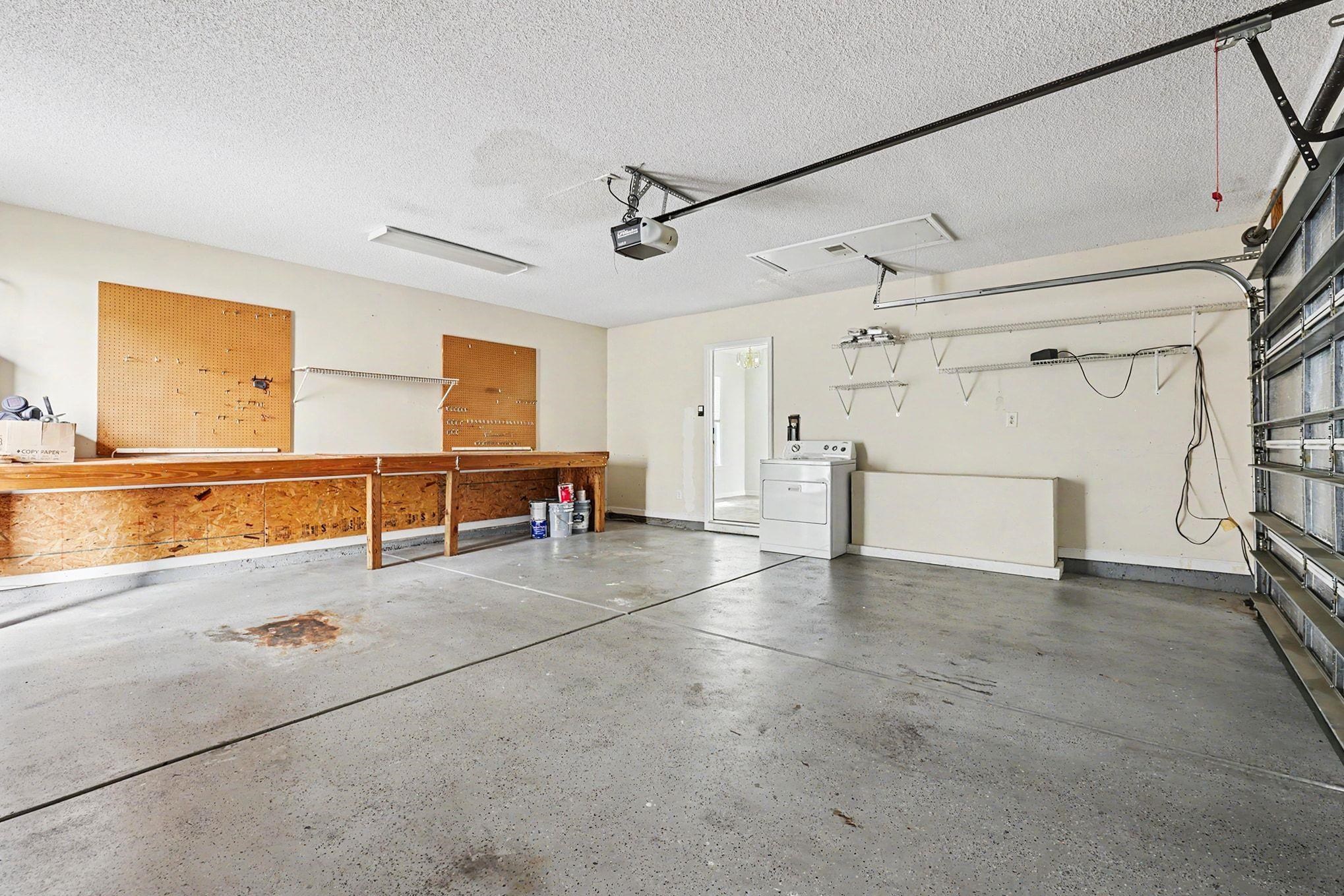 2615097 | Photo 23