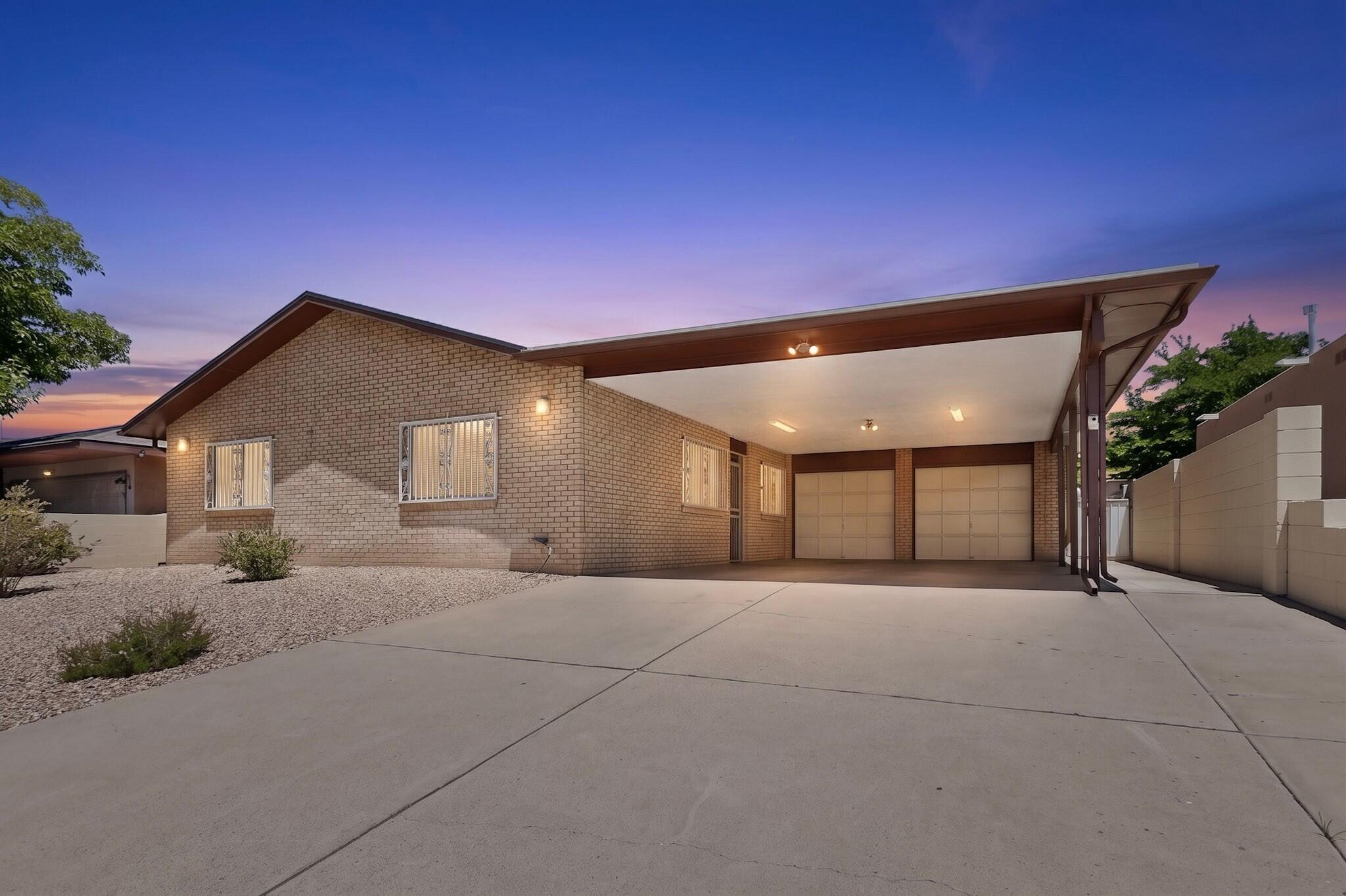 2412 Hiawatha Drive NE Albuquerque, NM 87112
