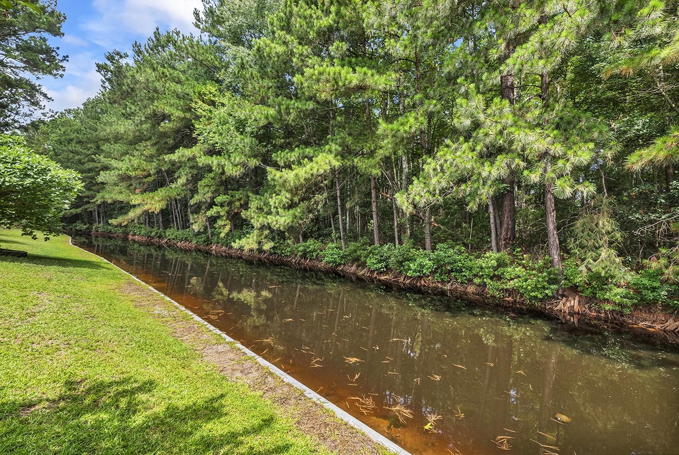 209 Candlewood Dr.