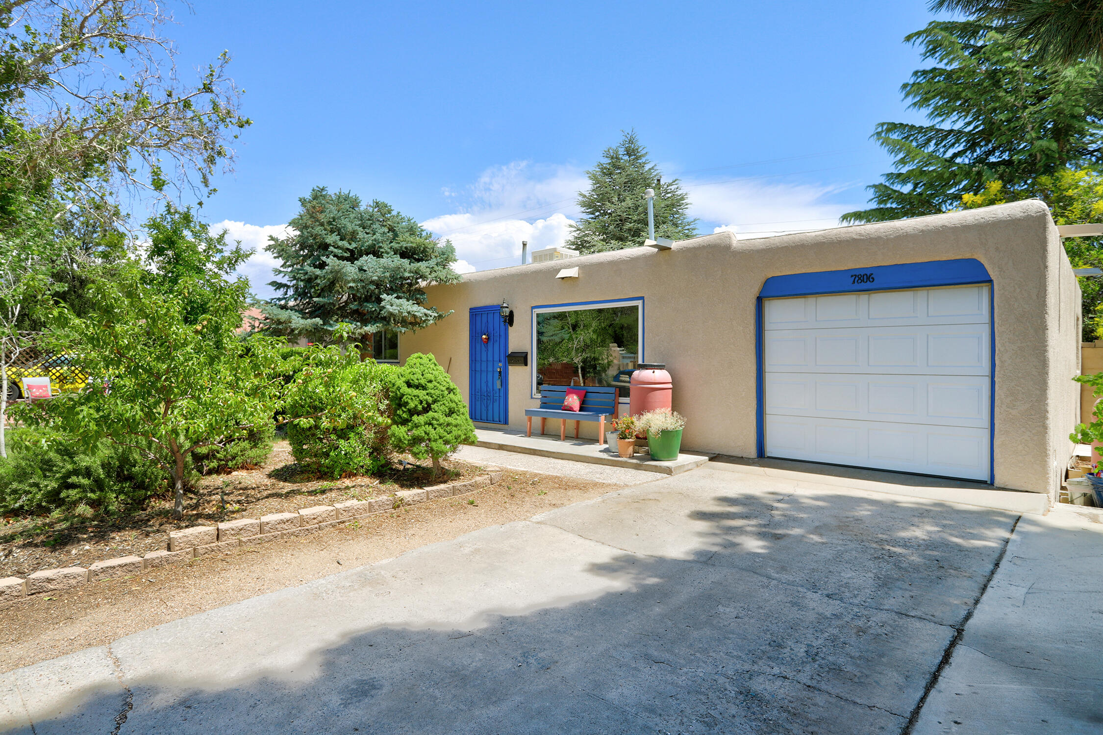 7806 Robin Avenue NE Albuquerque, NM 87110
