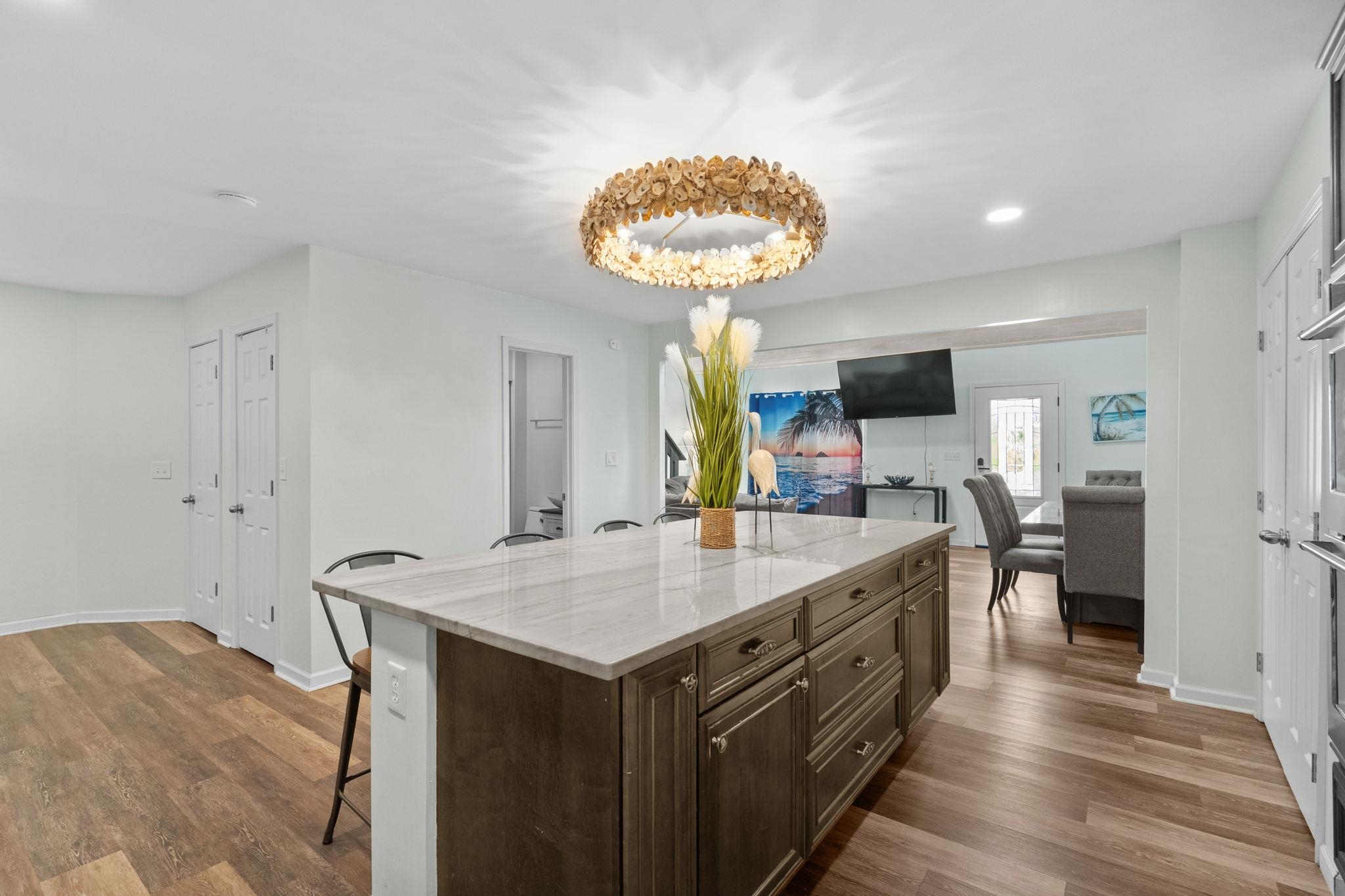4806 Ocean Blvd. 