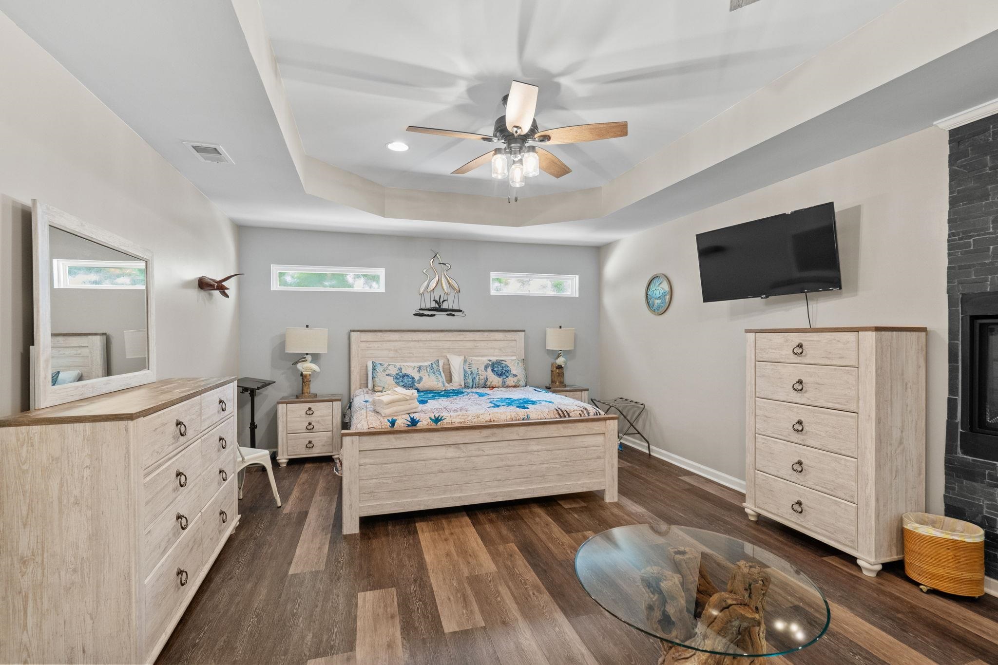 4806 Ocean Blvd. 