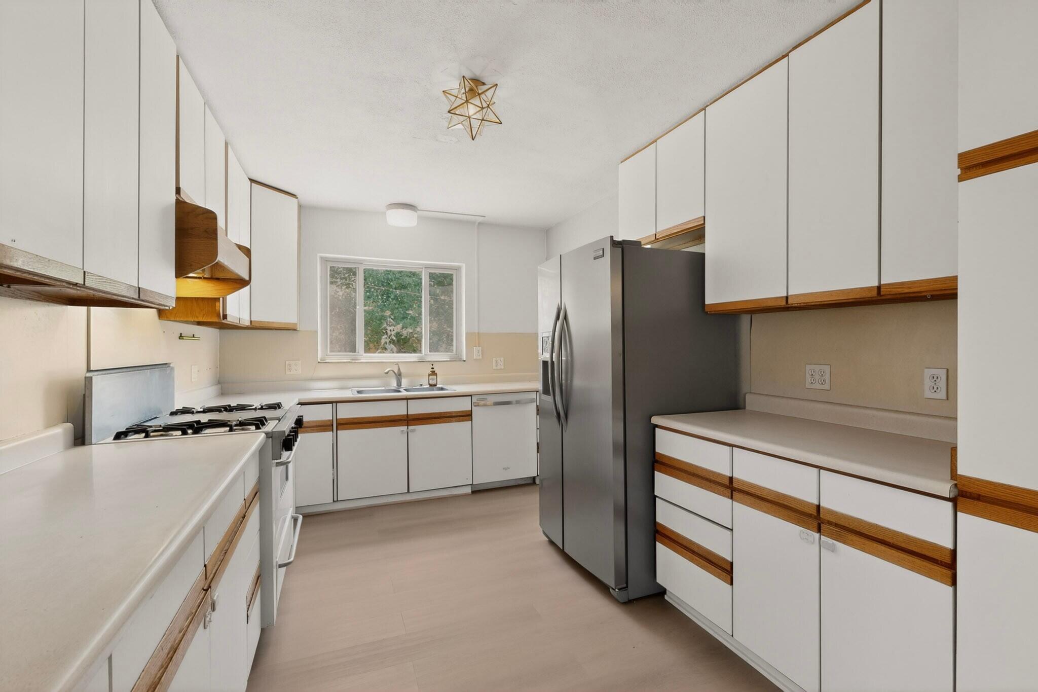 Photo 20 — 1608 Cardenas Drive NE