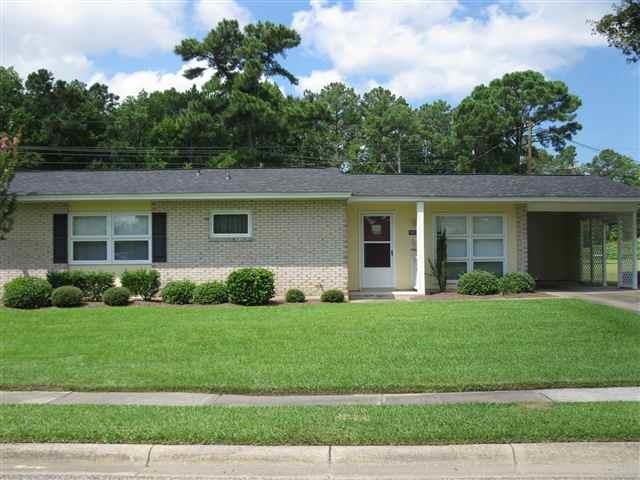 3931 Spruce Dr. Myrtle Beach, SC 29577