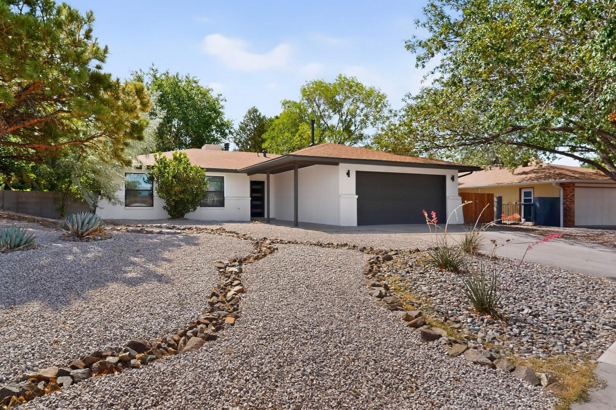 Photo 2 of Single family home for sale at 2704 Palo Alto Dr Ne, Albuquerque, NM 87112 | MLS# 1105668 | Listing updated on 2026-10-25