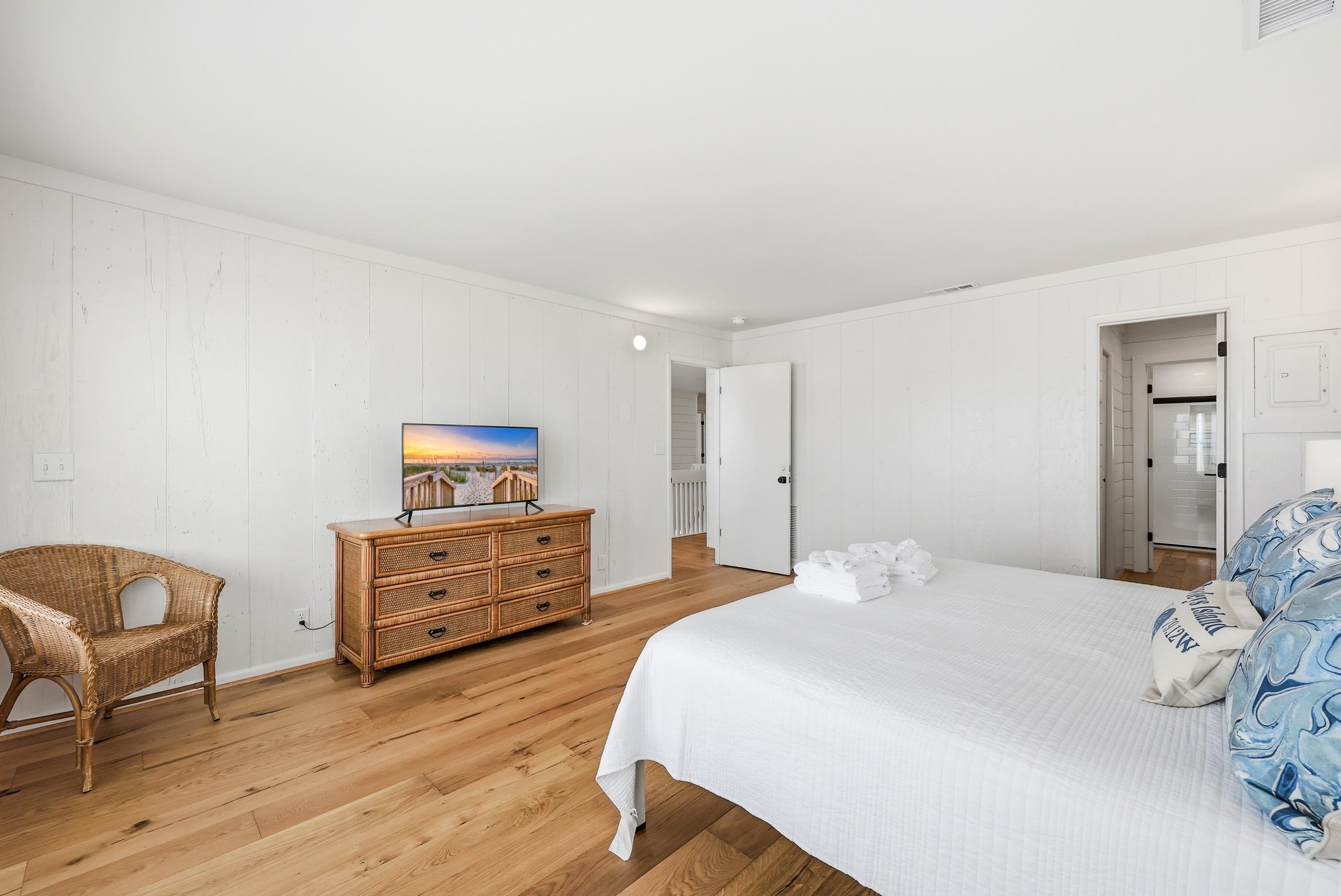 2615544 | Photo 44