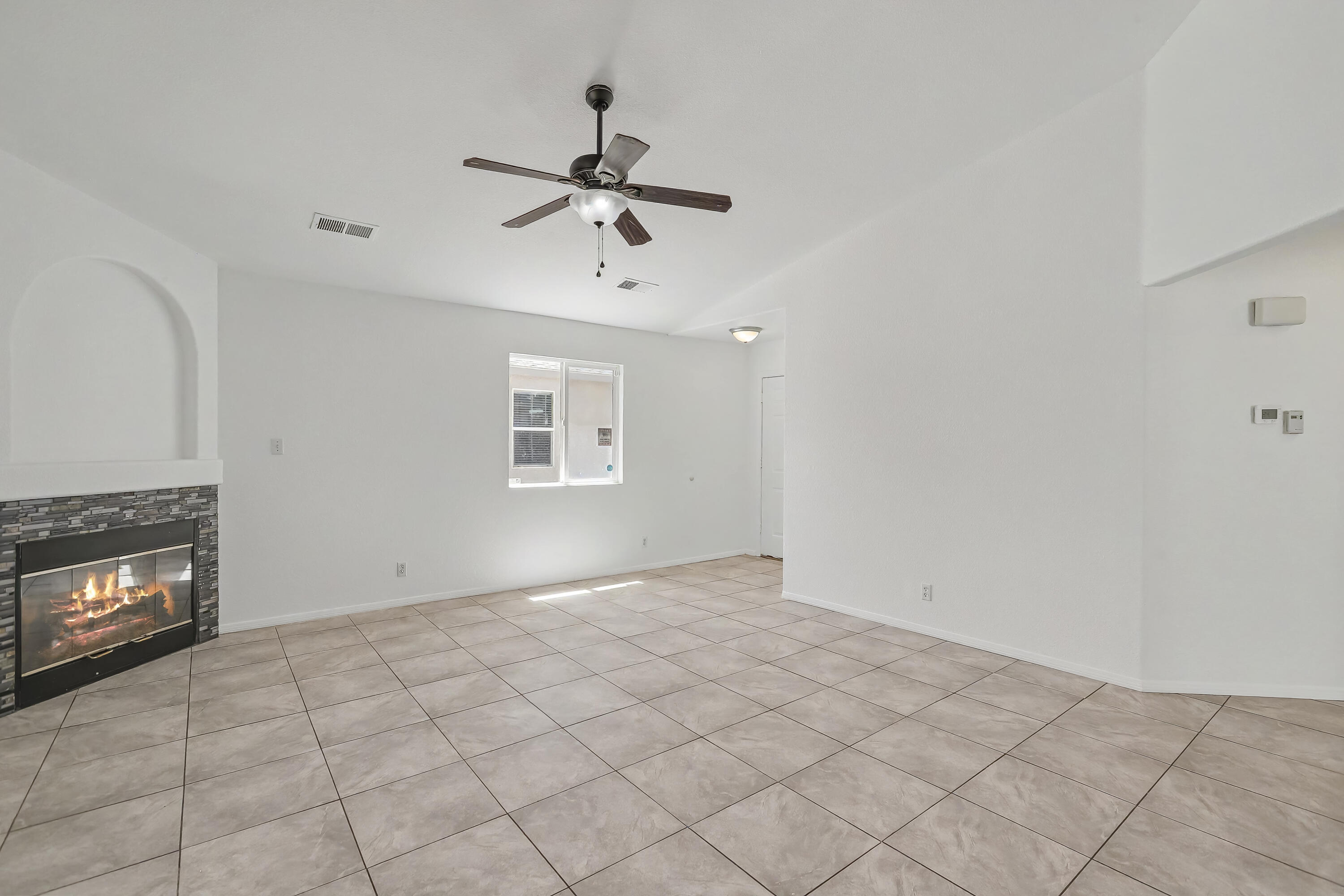 616 Valley Meadows Drive, Rio Rancho NM 87144