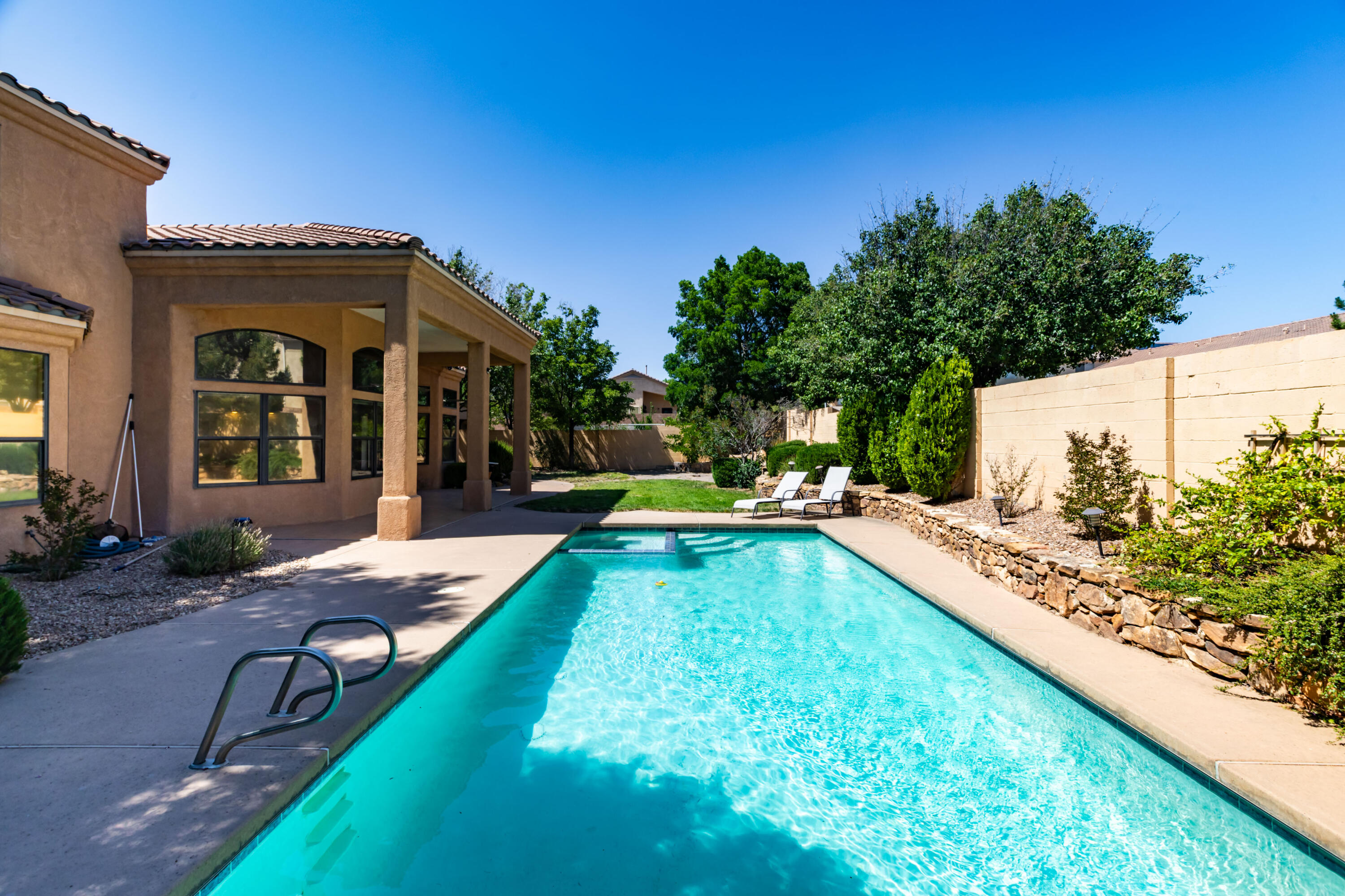 8920 Vallejo Place NE, Albuquerque