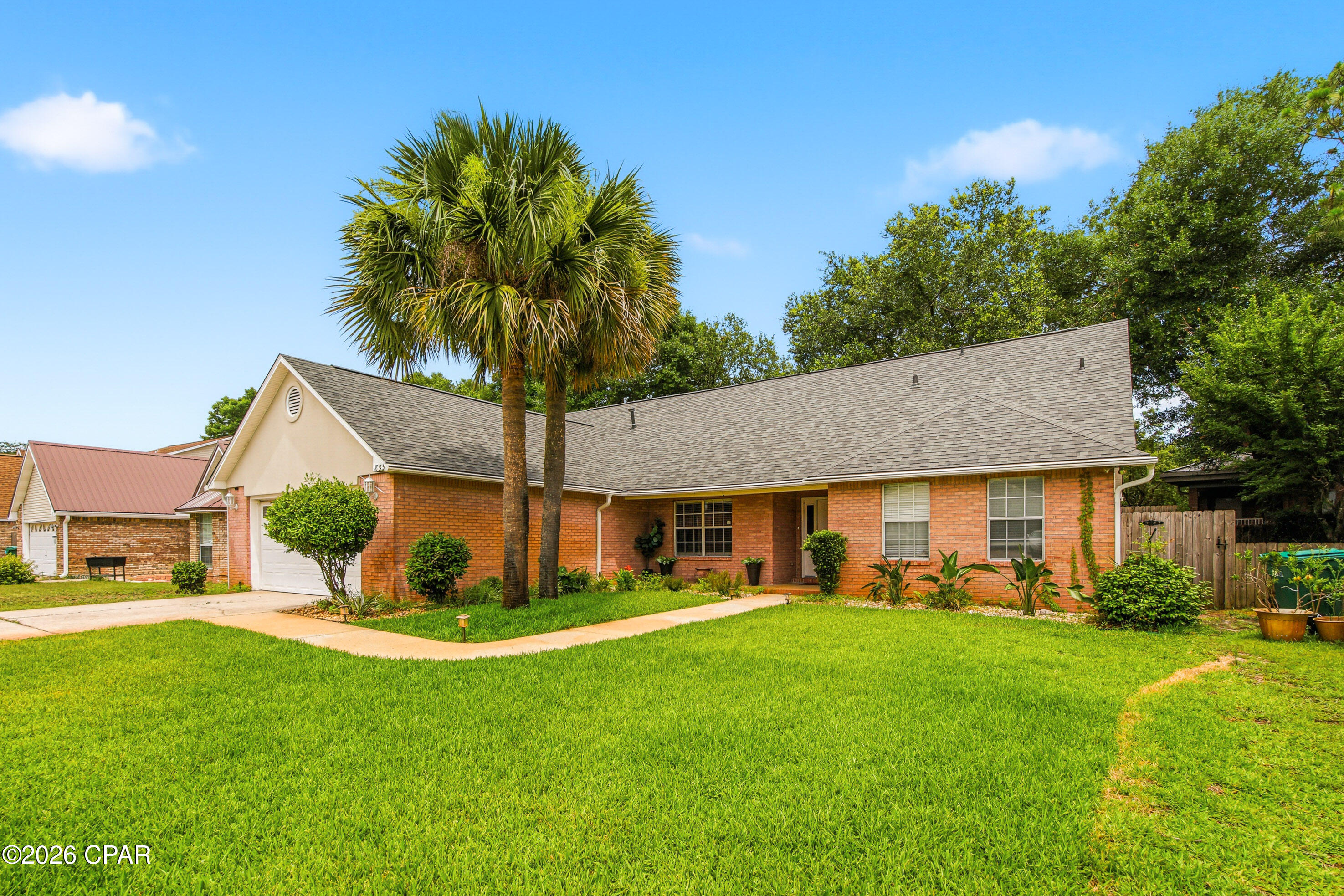 Photo 3 of Sale Pending at 855 Mande Ct, Shalimar, FL 32579 | MLS# 791554 | Listing updated on 2026-09-01