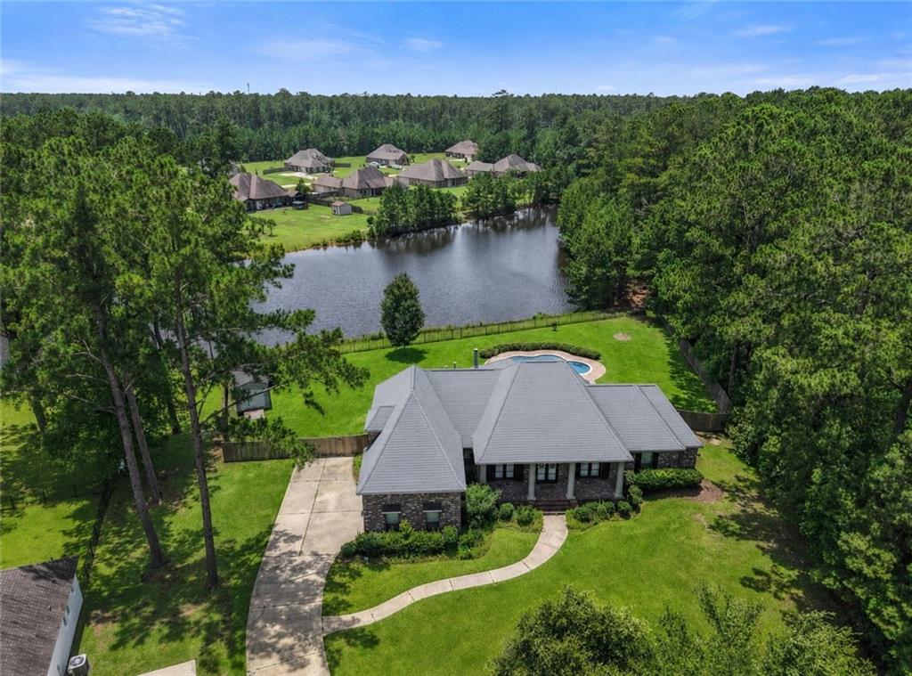 Photo 3 of Single family home for sale at 719 Odessa Ln, Covington, LA 70435 | MLS# 2563185 | Listing updated on 2026-09-16