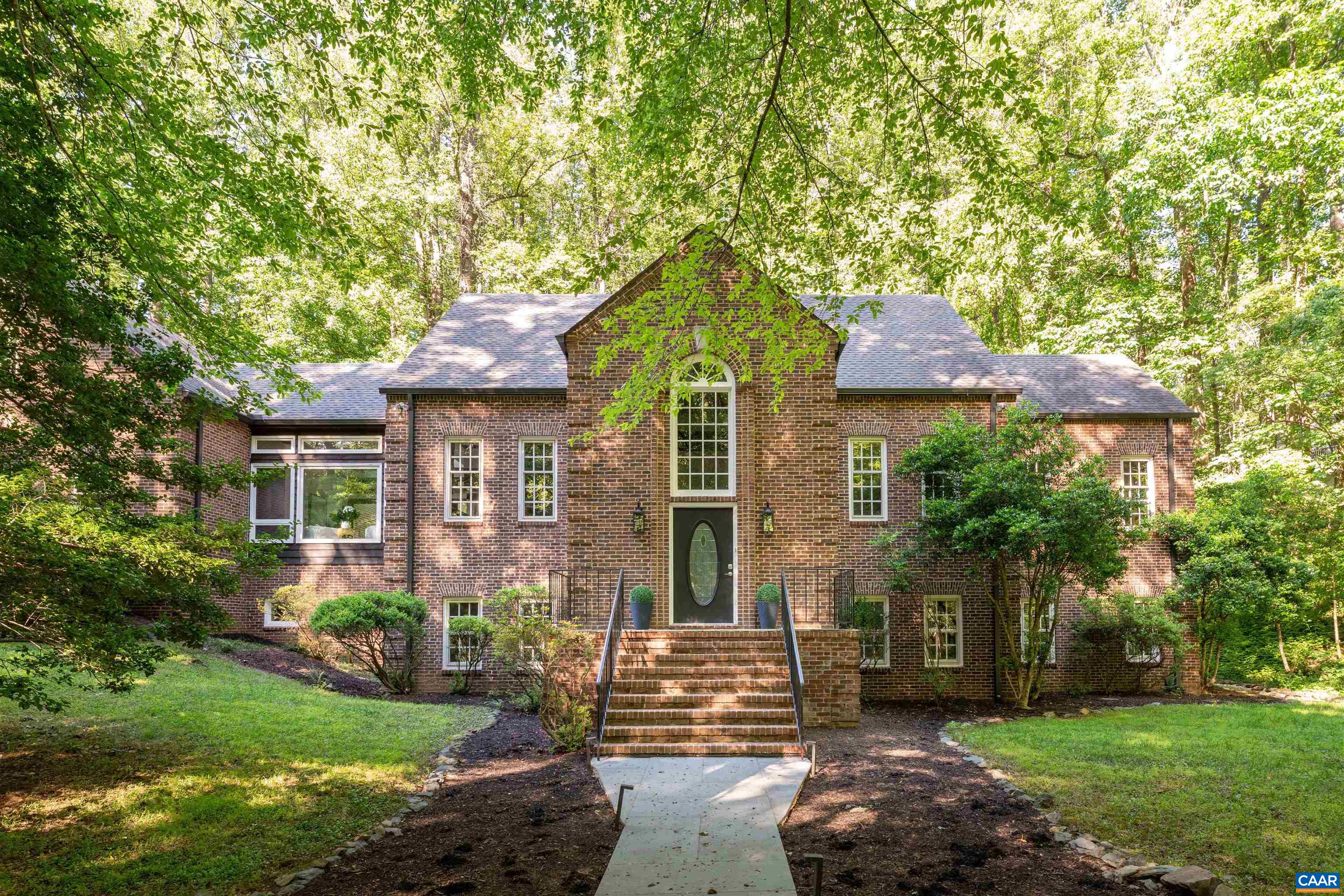 715 Tanglewood Rd