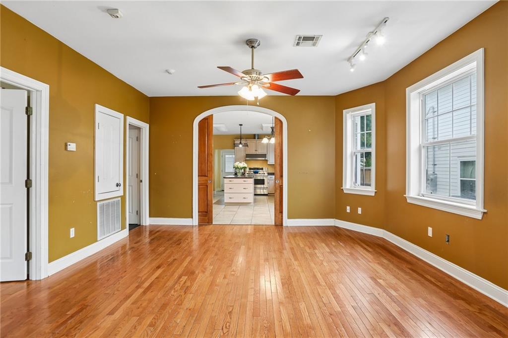 Photo 4 of Single family home for sale at 21 Forest Ave, Metairie, LA 70005 | MLS# 2563481 | Listing updated on 2026-09-06