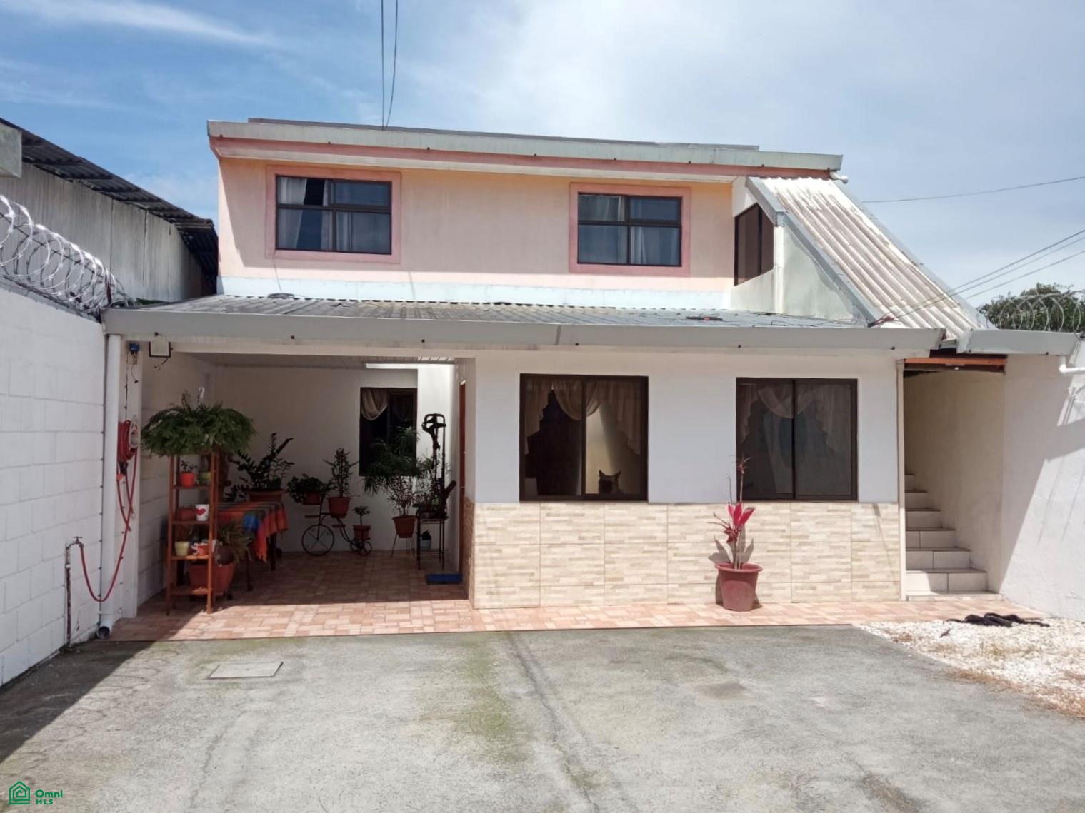 6 bed Single Family Homes For Sale in Curridabat, San Jose - 1