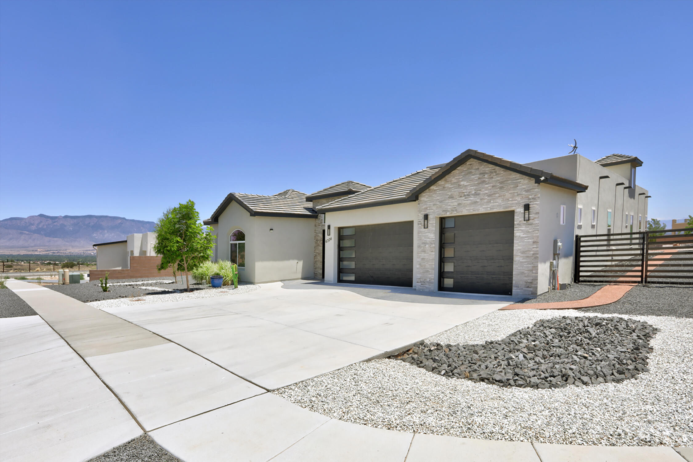 6304 Alderete Court NW Albuquerque, NM 87120