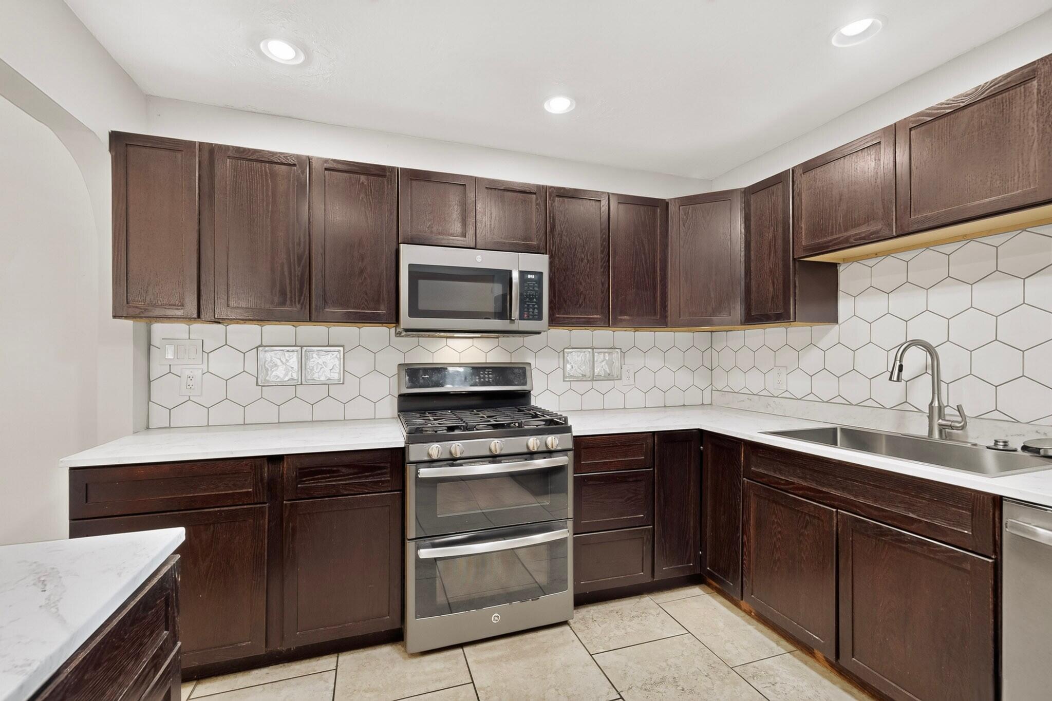 2506 GENERAL BRADLEY STREET NE, ALBUQUERQUE, NM 87112  Photo 4
