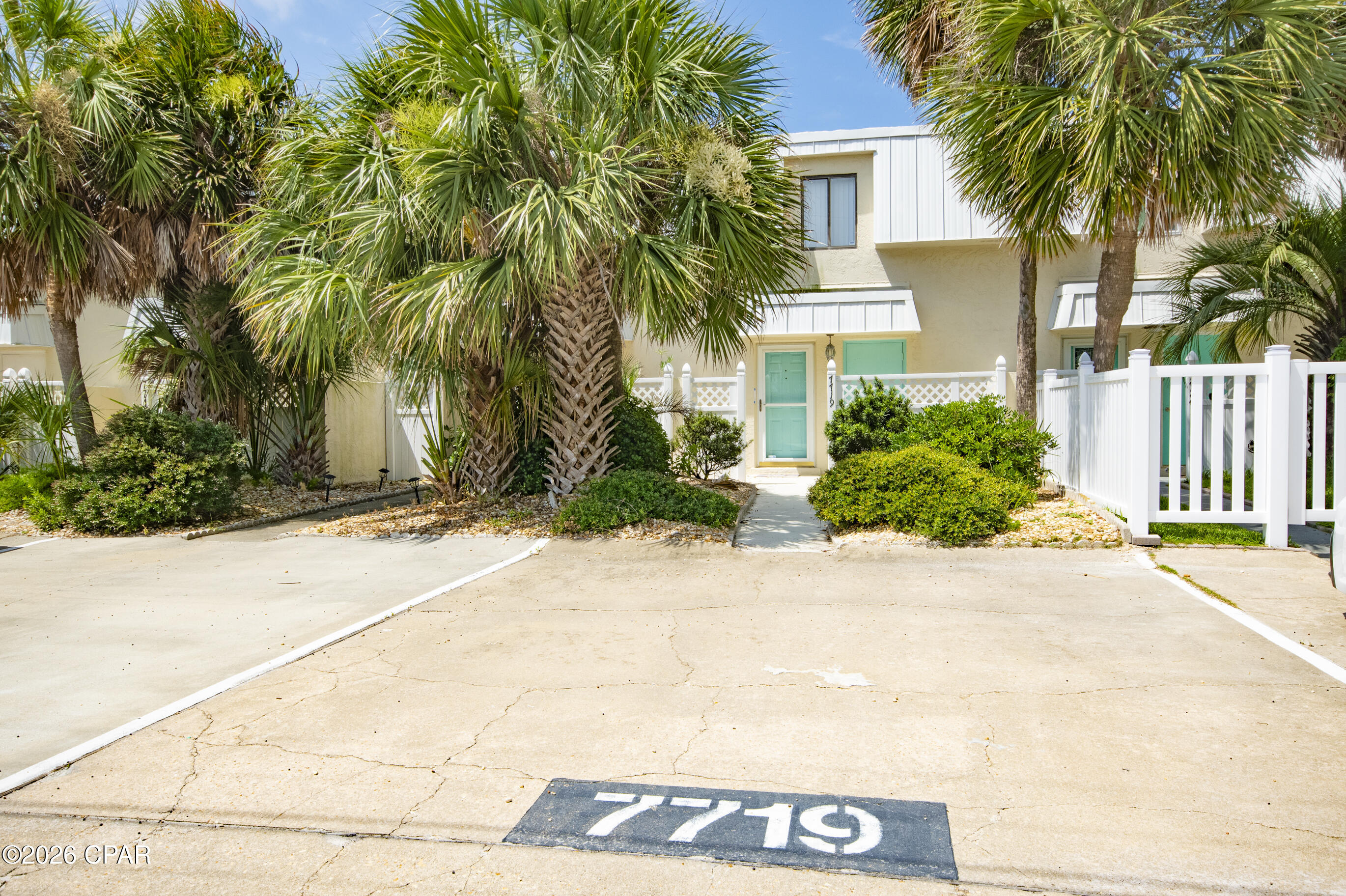 7719 Surf Drive, Panama City, FL 32408 thumbnail, photo 11 of 77