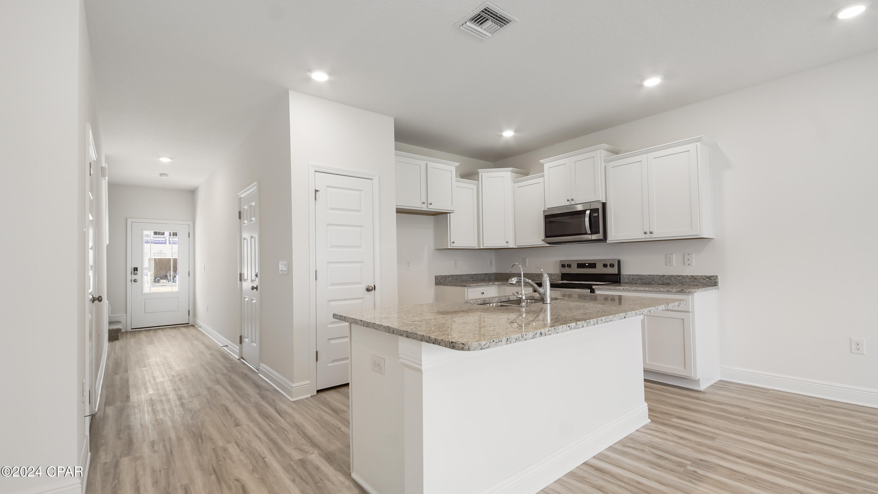 204 Ellery Lane, Panama City Beach, FL 32413 thumbnail, photo 8 of 36