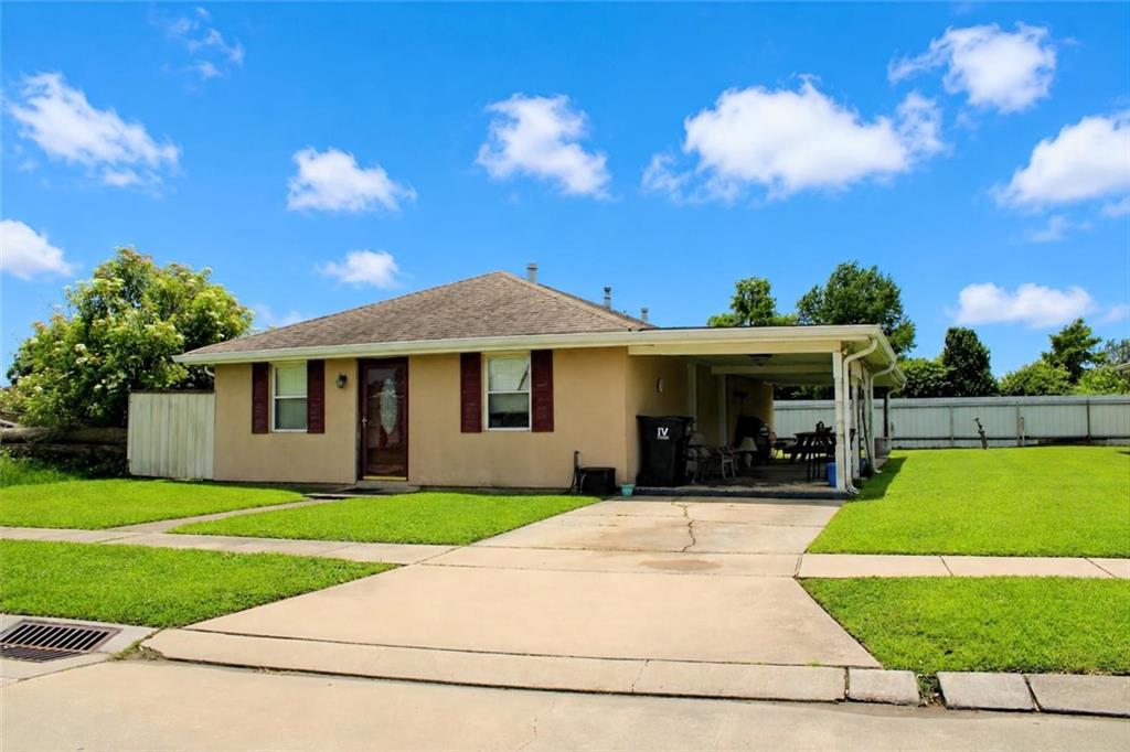 Homes for sale in Chalmette, LA | 800 E Josephine St, Chalmette, LA 70043 | MLS# 2563989